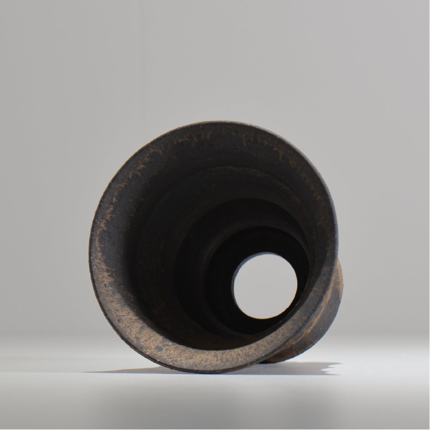 I - moniee / KUROKINUN/ im_kk08_m / 約 φ14.8cm / 植木鉢