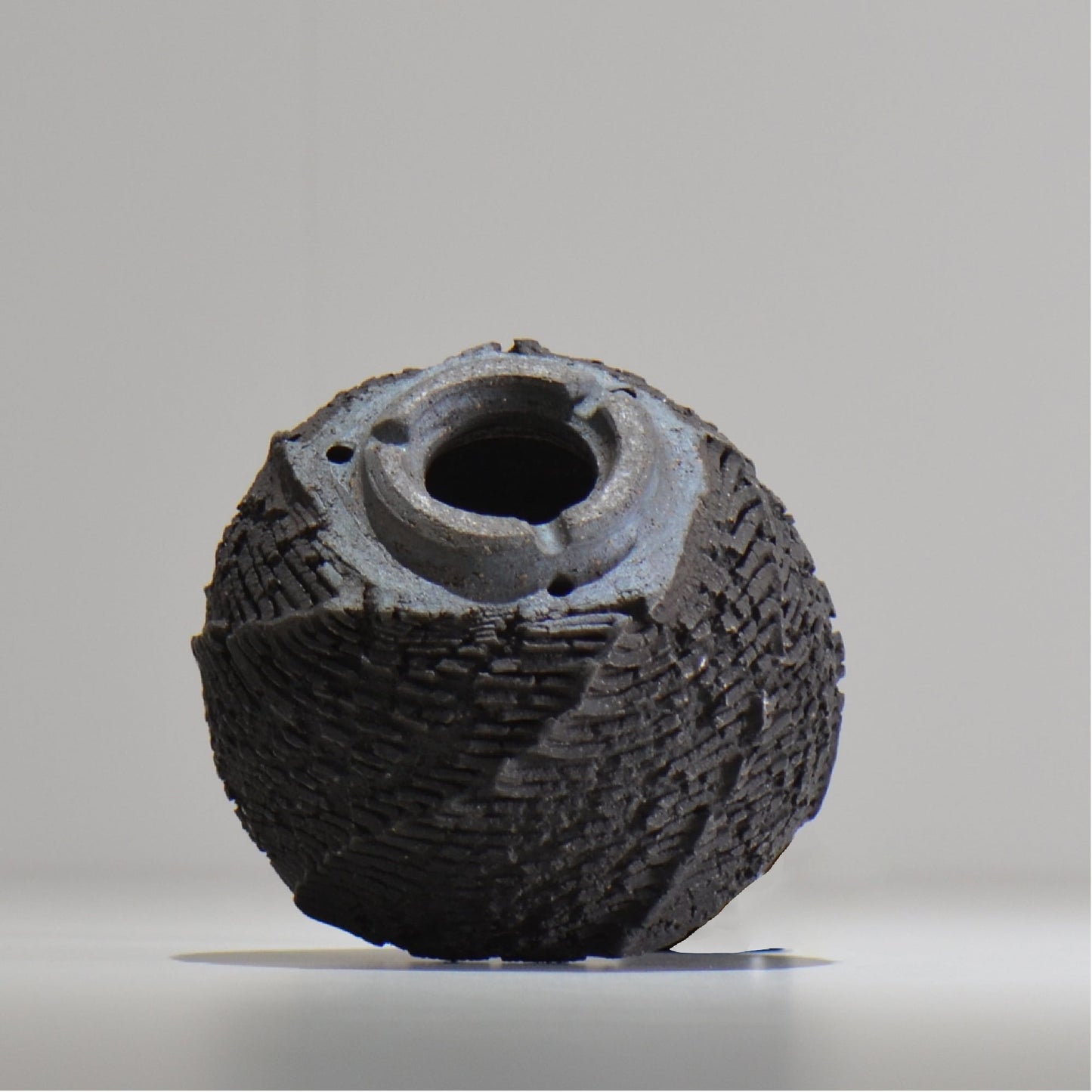 菊地元野 / DANSOU GLOSS ブラック / kg_db01_s / 約φ9.5cm / 植木鉢