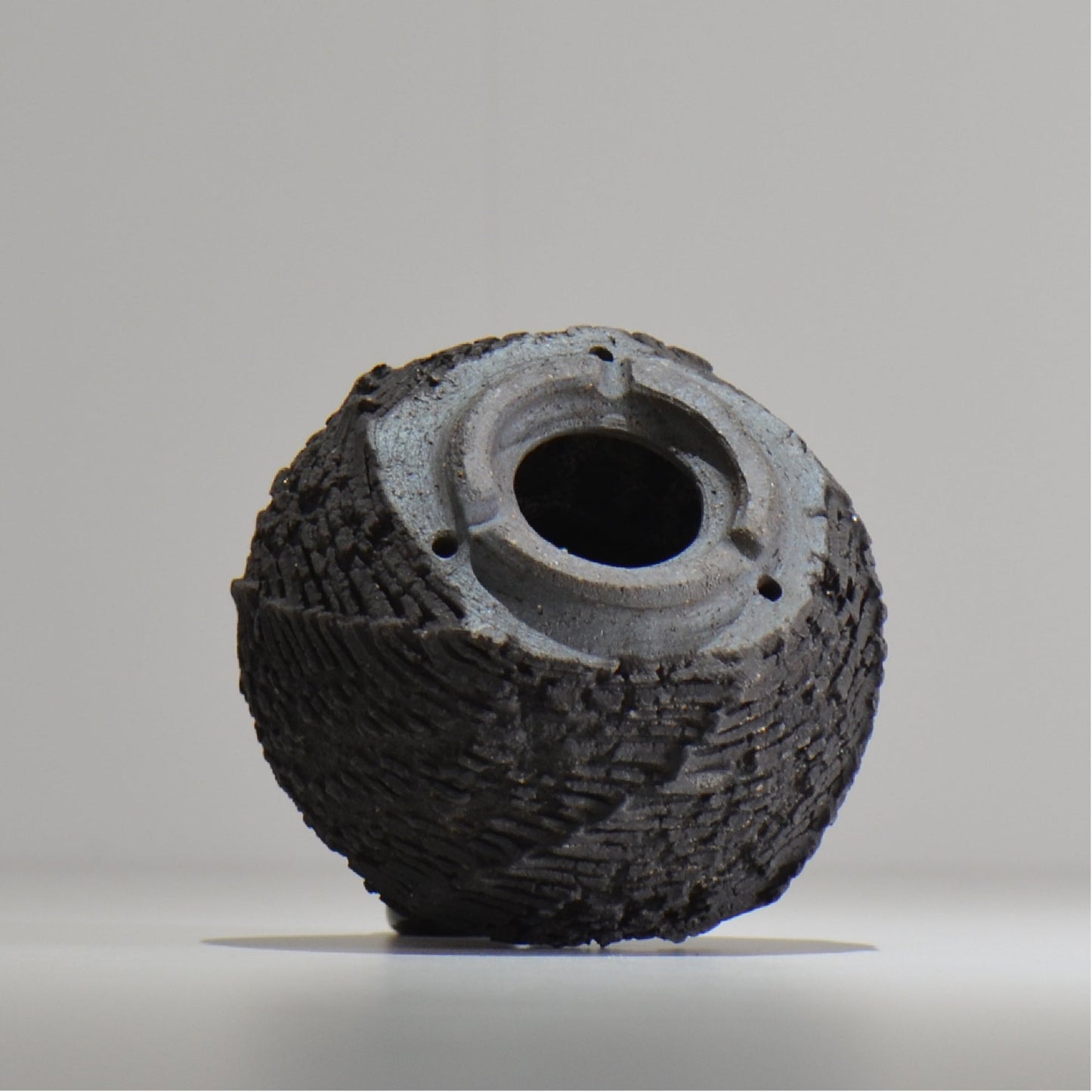 菊地元野 / DANSOU GLOSS ブラック / kg_db02_s / 約φ9.5cm / 植木鉢