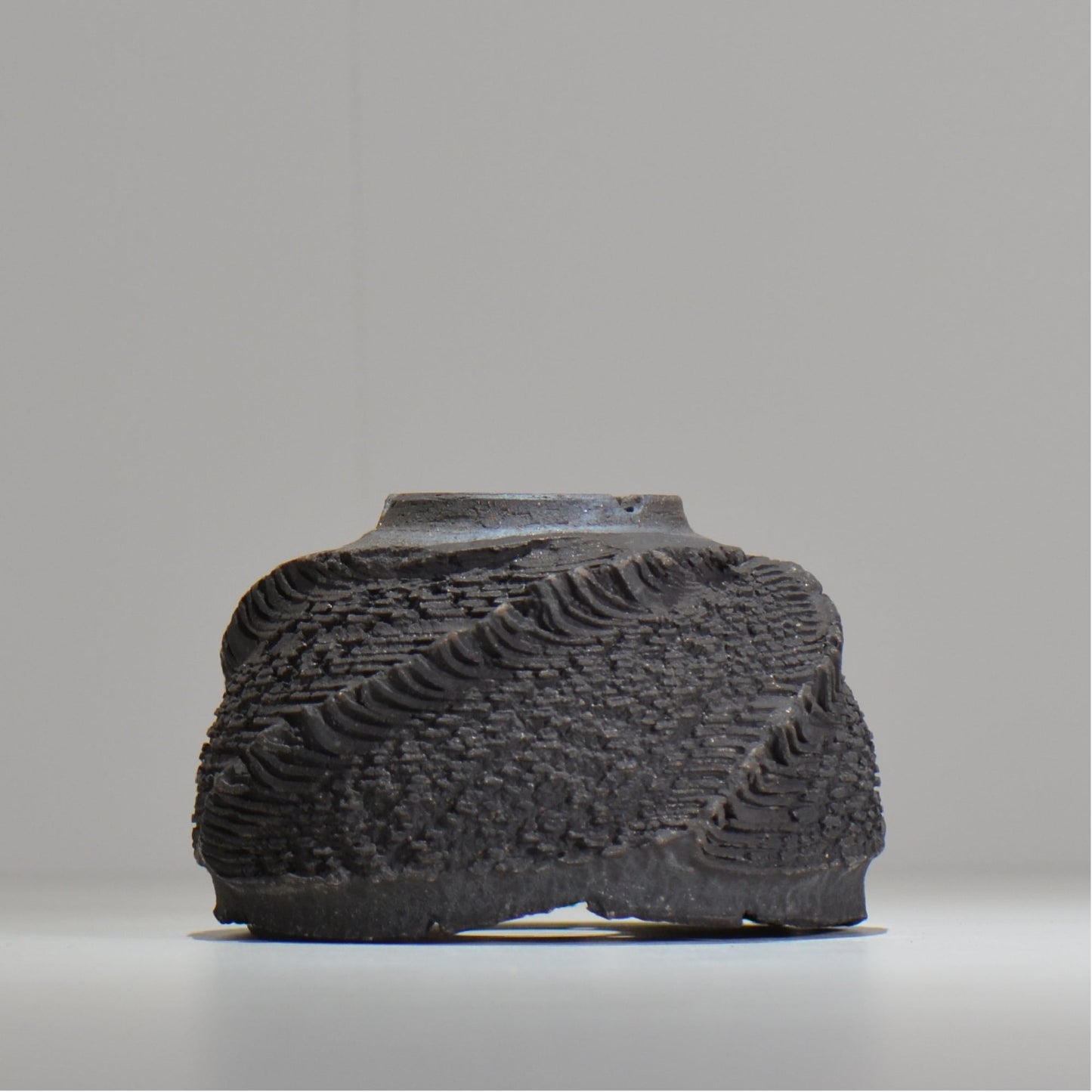 菊地元野 / DANSOU GLOSS ブラック / kg_db47_m / 約φ13.5cm / 植木鉢