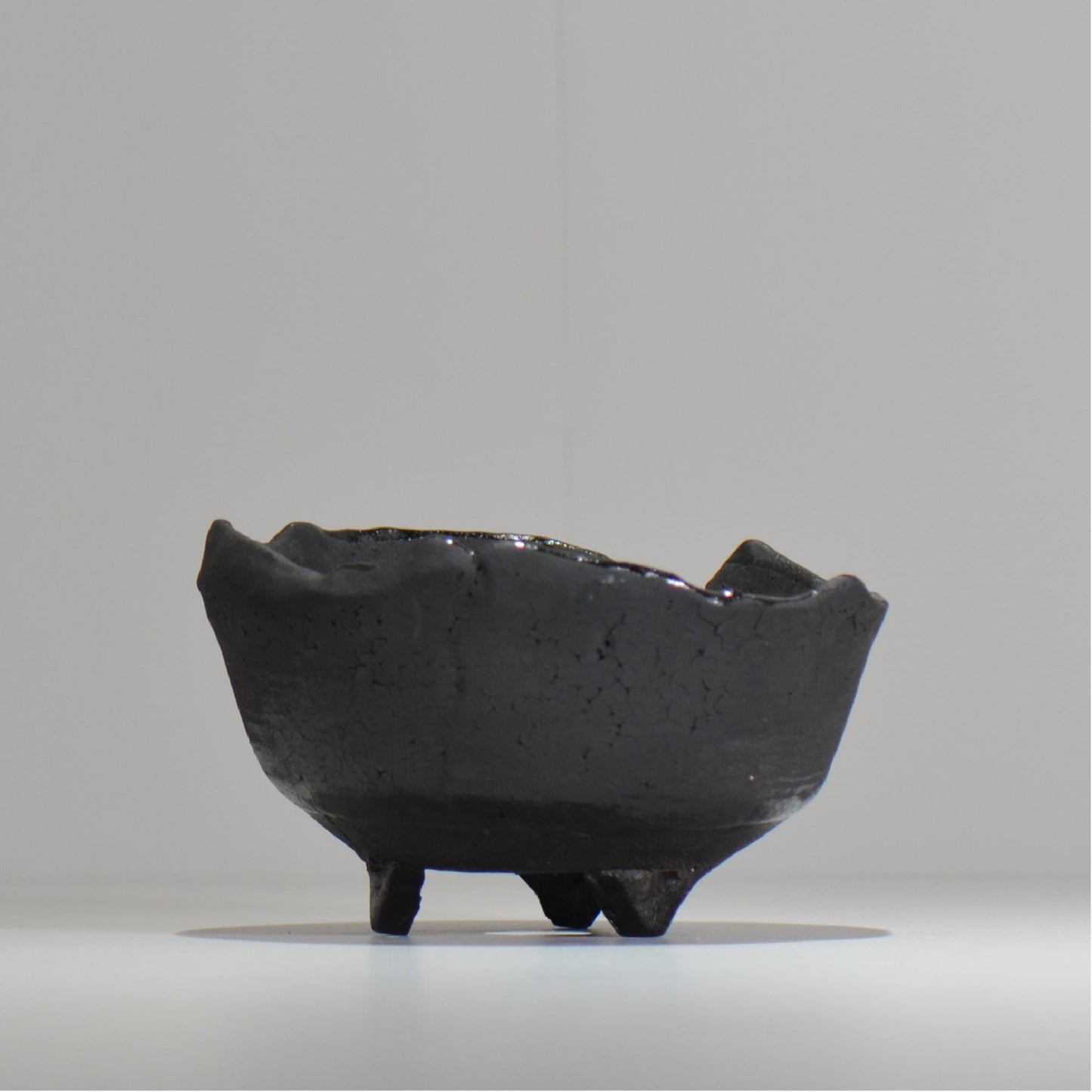 川合牧人 / UROKO POT BLACK / km_urkb02_m / 約φ13.5cm / 植木鉢