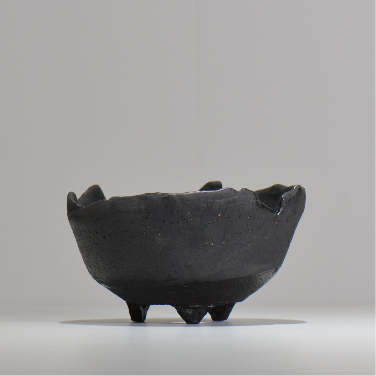 川合牧人 / UROKO POT BLACK / km_urkb03_m / 約φ14cm / 植木鉢