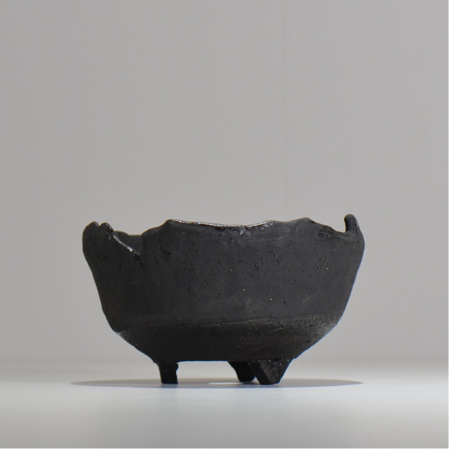 川合牧人 / UROKO POT BLACK / km_urkb03_m / 約φ14cm / 植木鉢