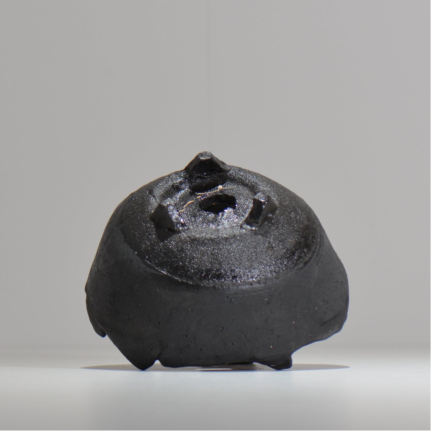 川合牧人 / UROKO POT BLACK / km_urkb03_m / 約φ14cm / 植木鉢