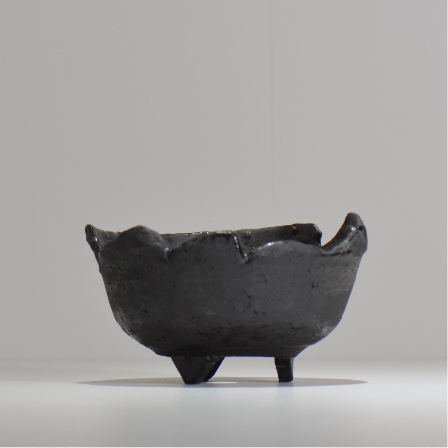 川合牧人 / UROKO POT BLACK / km_urkb04_m / 約φ14cm / 植木鉢