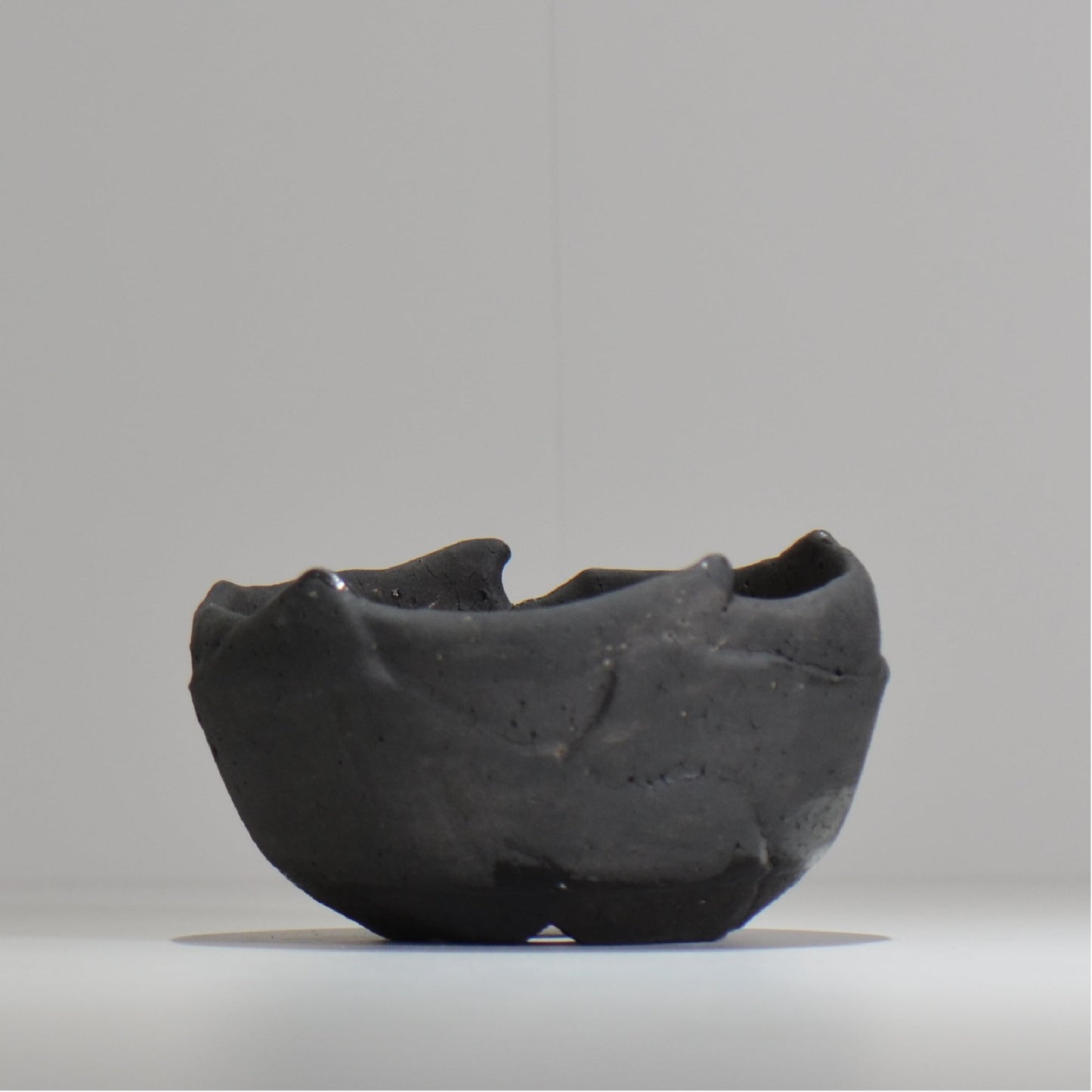 川合牧人 / UROKO POT BLACK / km_urkb05_m / 約φ13cm / 植木鉢