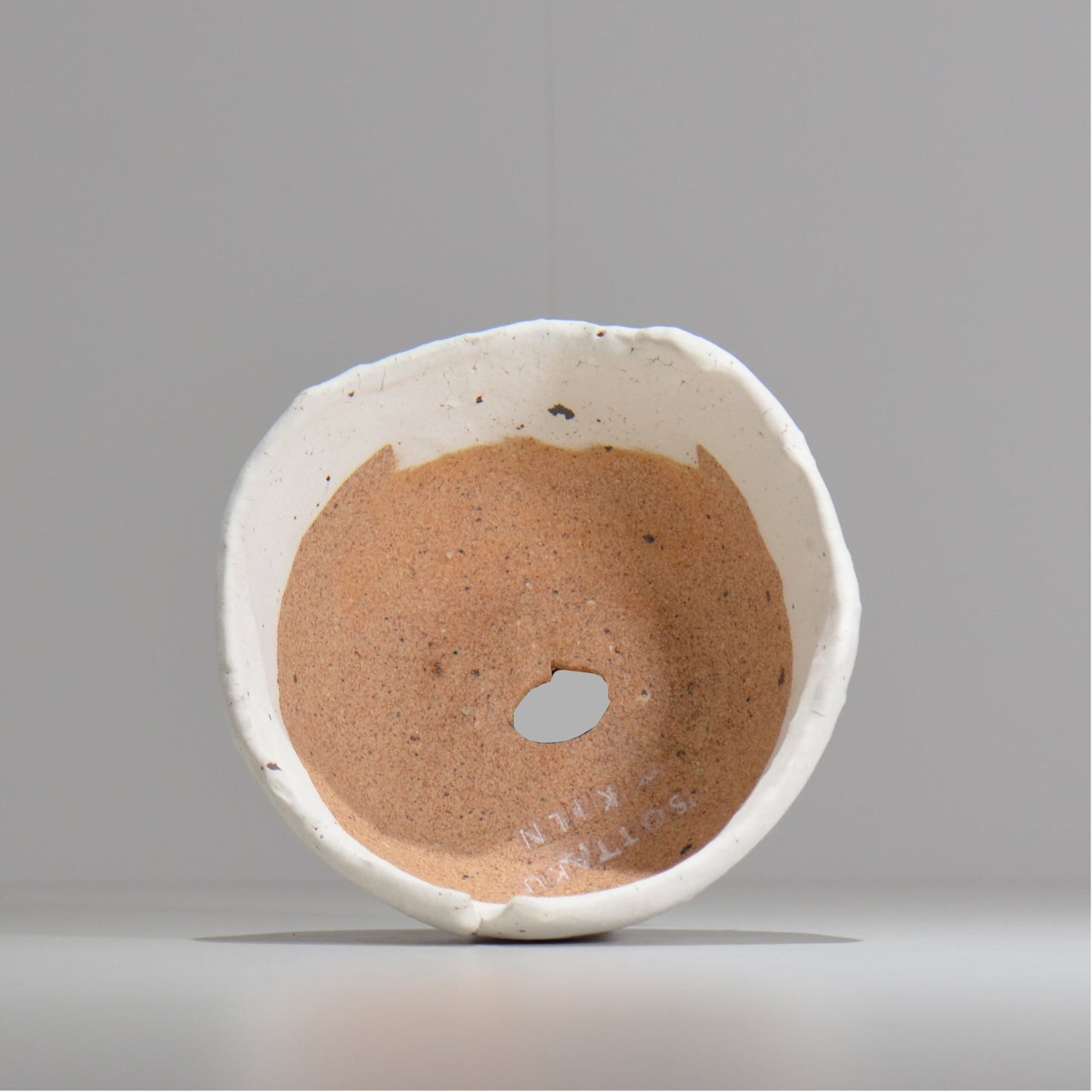 川合牧人 / UROKO POT WHITE/ km_urkw01_m / 約φ13.5cm / 植木鉢