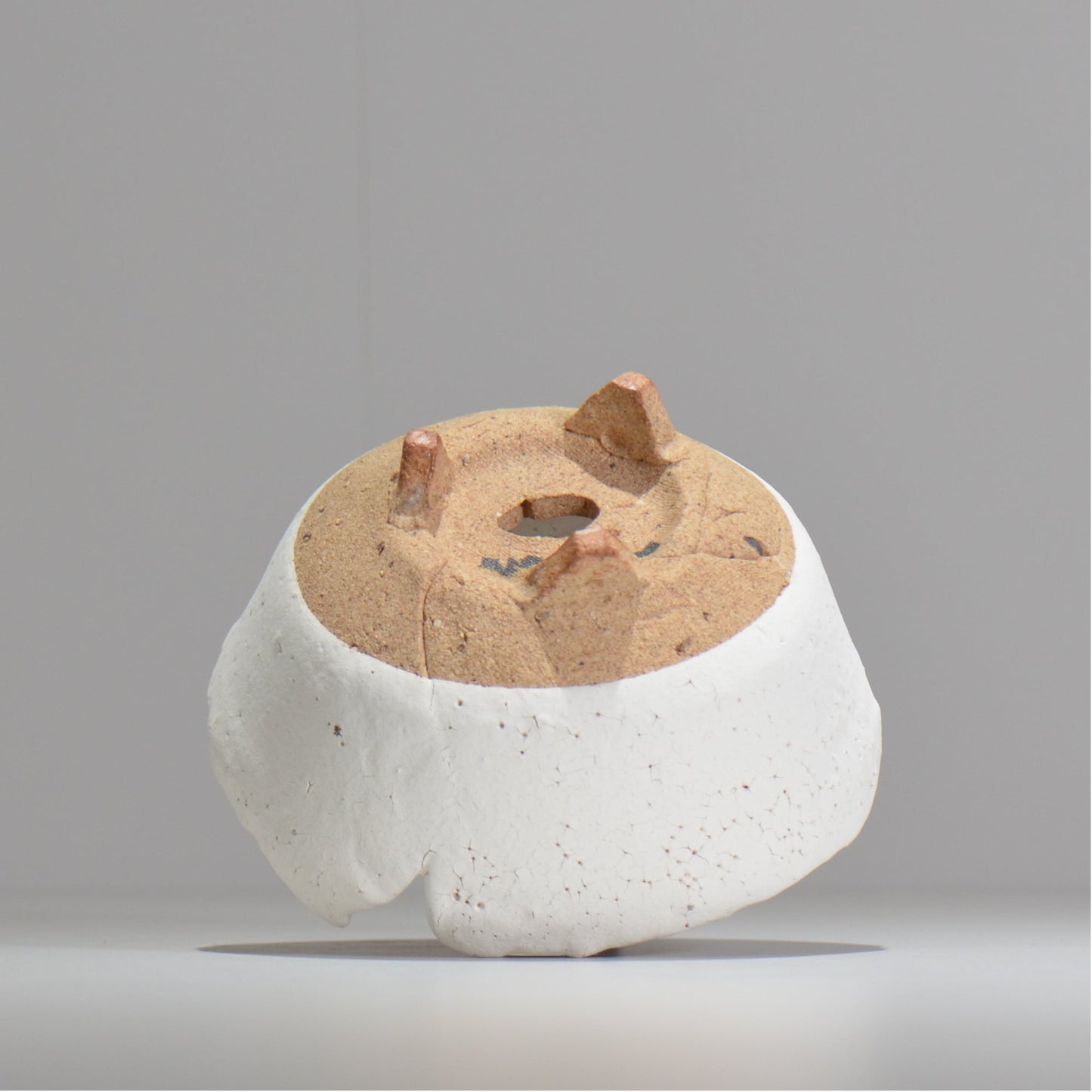川合牧人 / UROKO POT WHITE/ km_urkw02_m / 約φ14cm / 植木鉢