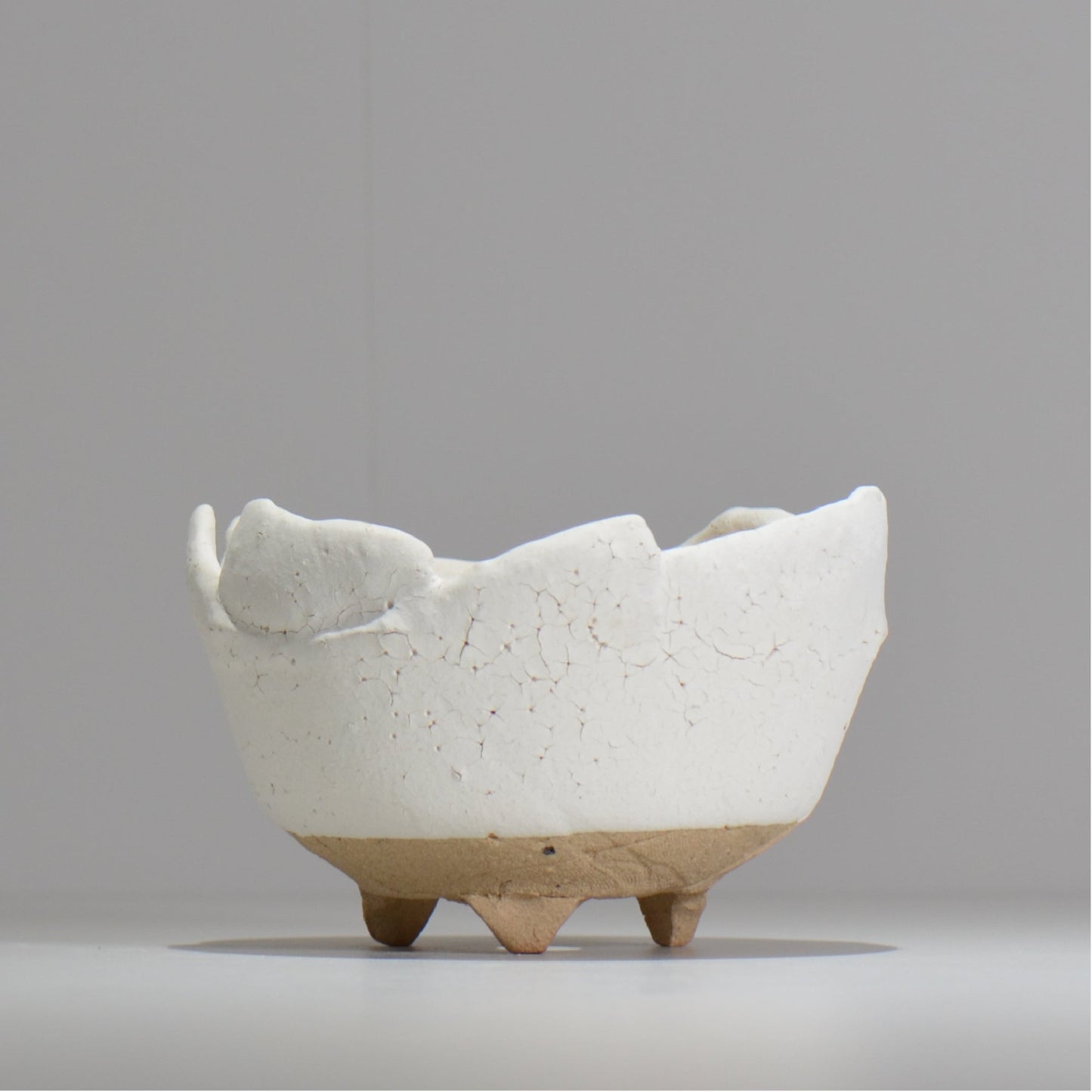 川合牧人 / UROKO POT WHITE/ km_urkw03_m / 約φ14cm / 植木鉢