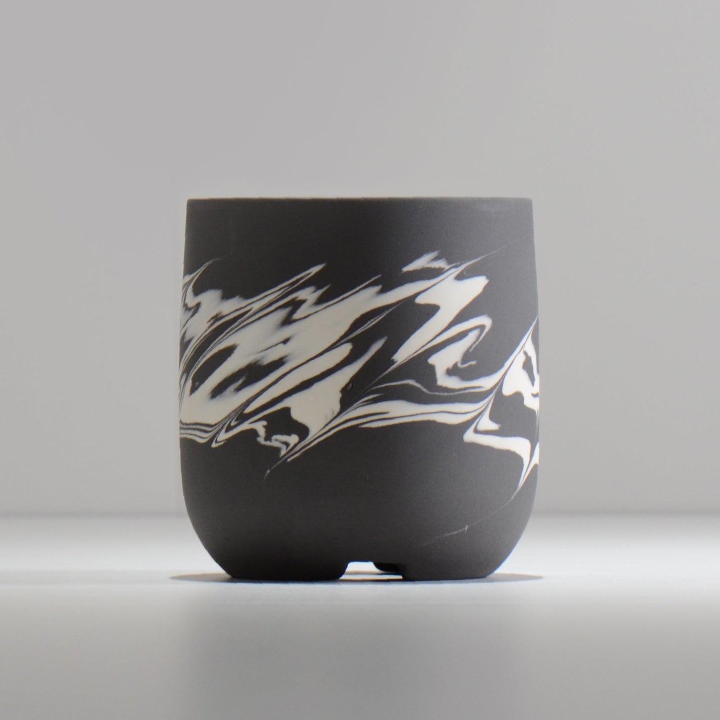 山本真郎 / 黒仙-kokusen019 / M / 約φ10.2cm / 植木鉢