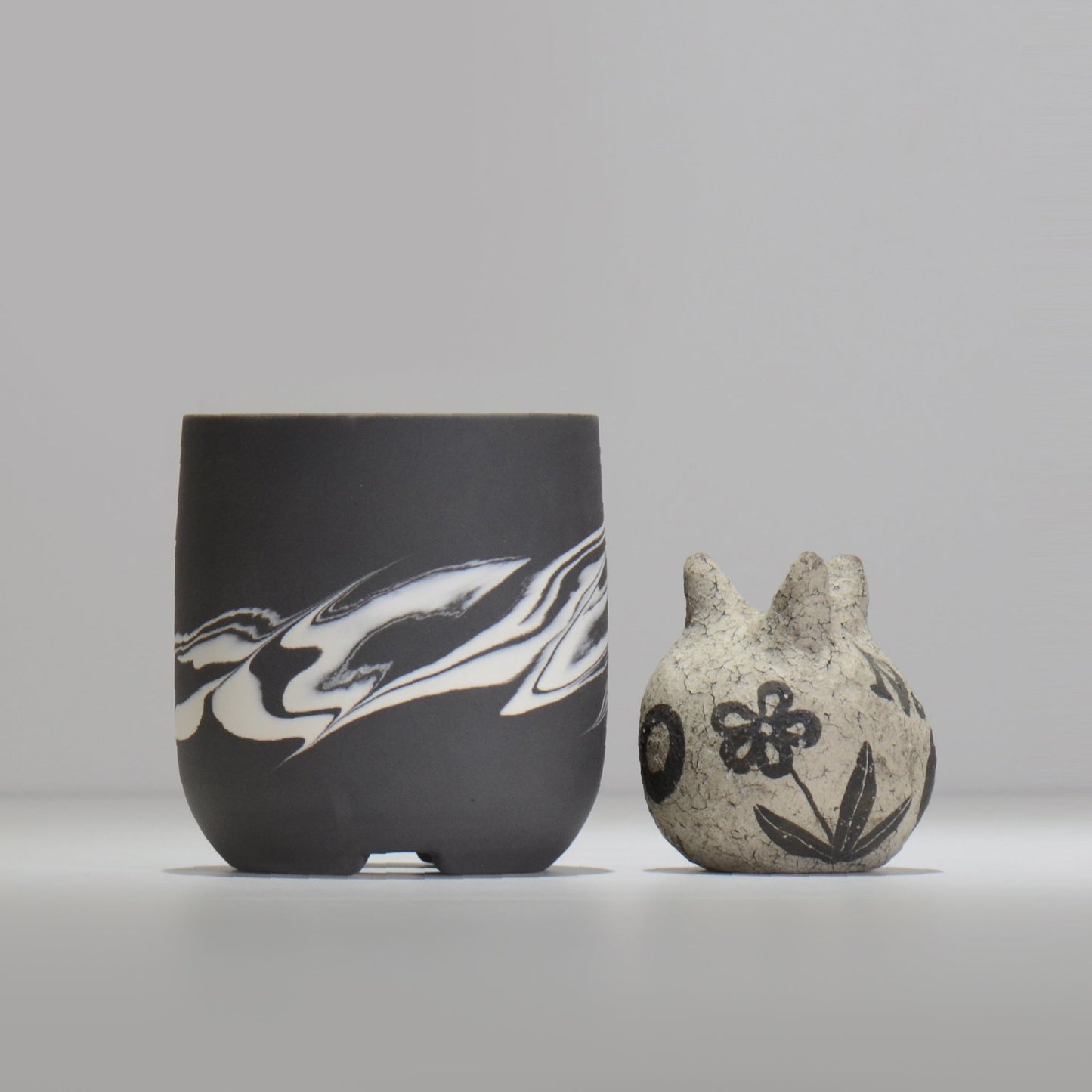 山本真郎 / 黒仙-kokusen019 / M / 約φ10.2cm / 植木鉢