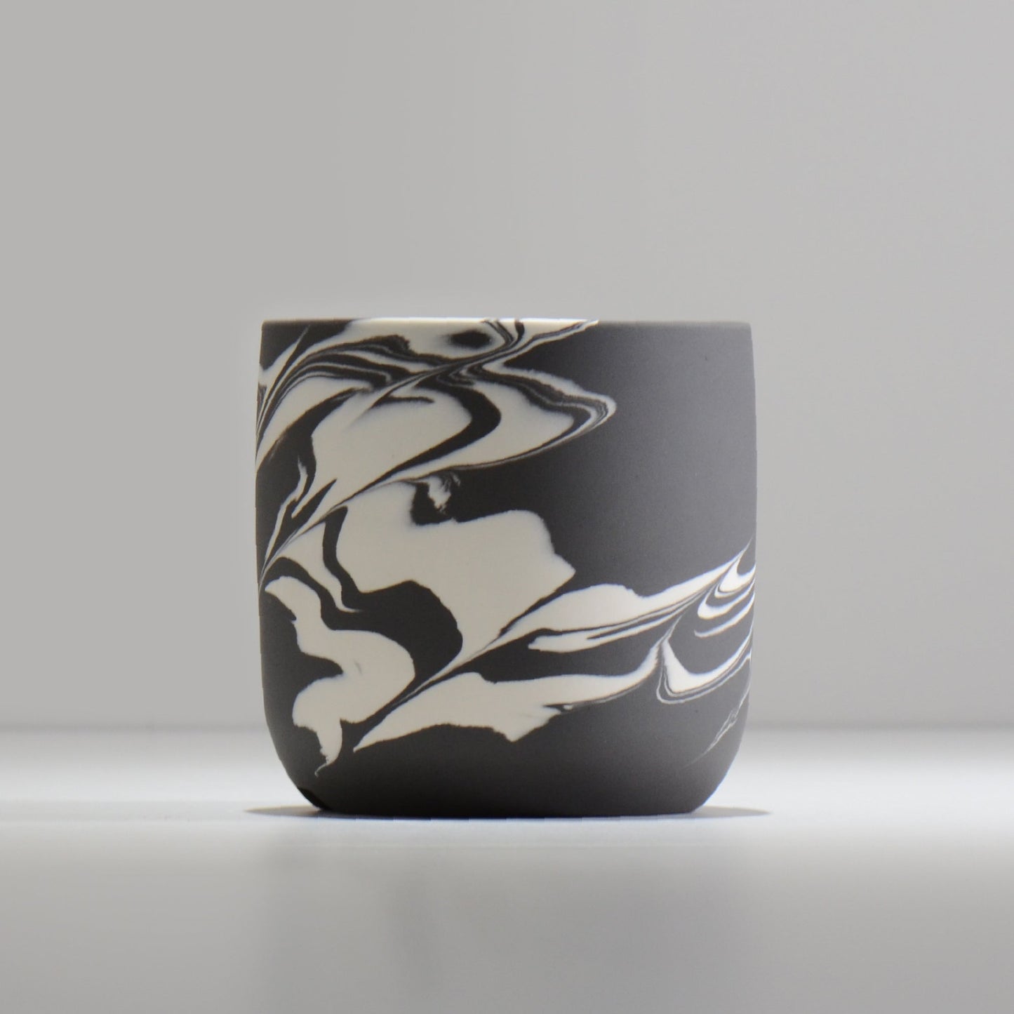 山本真郎 / 黒仙-kokusen020 / M / 約φ10.7cm / 植木鉢