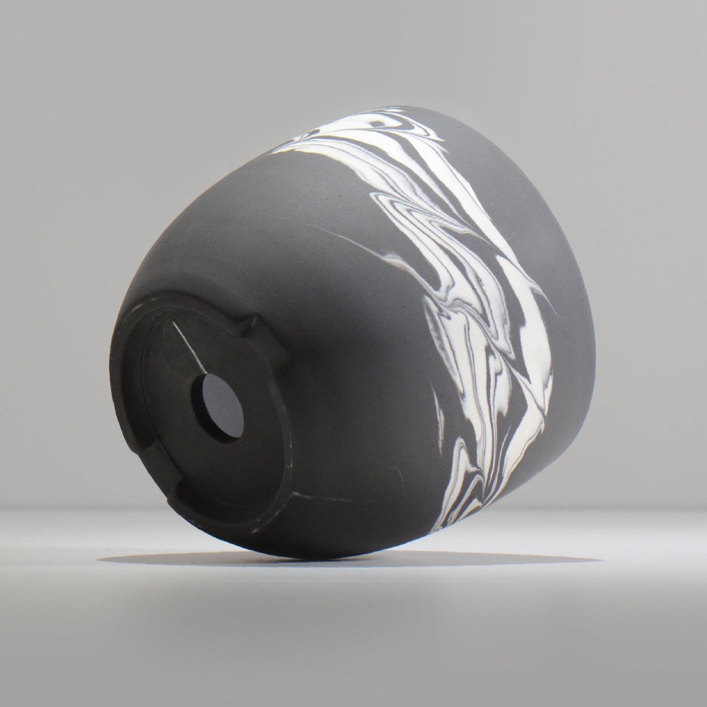 山本真郎 / 黒仙-kokusen025 / L / 約φ14.7cm / 植木鉢