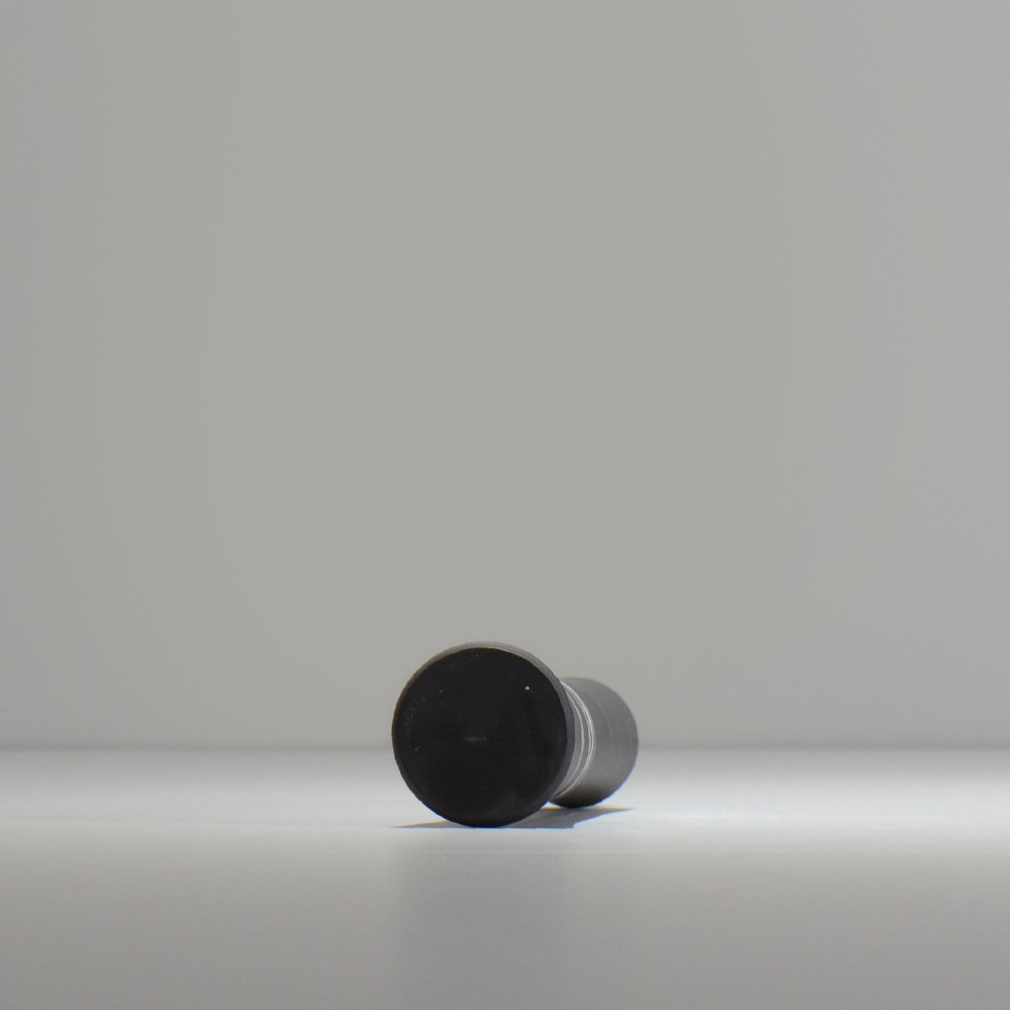 山本真郎 / 黒仙 / kokusen_ichi_xs / 約口径φ1.9cm / 一輪挿し