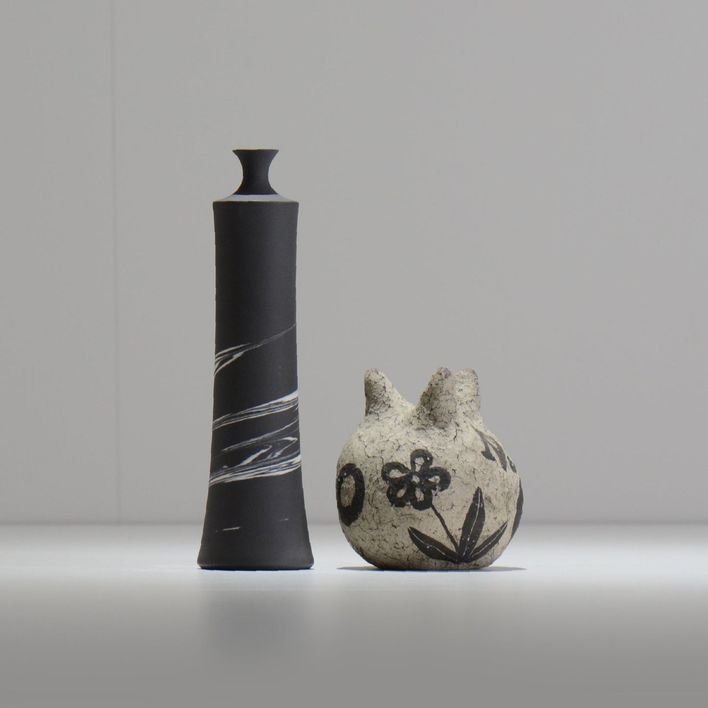 山本真郎 / 黒仙 / kokusen_ichi_xs / 約口径φ1.9cm / 一輪挿し