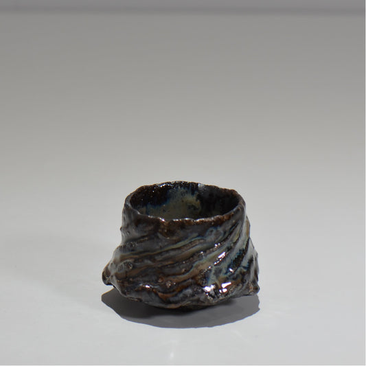 木村 貴史 / 黒泥彩白釉ぐい呑 /kt_07