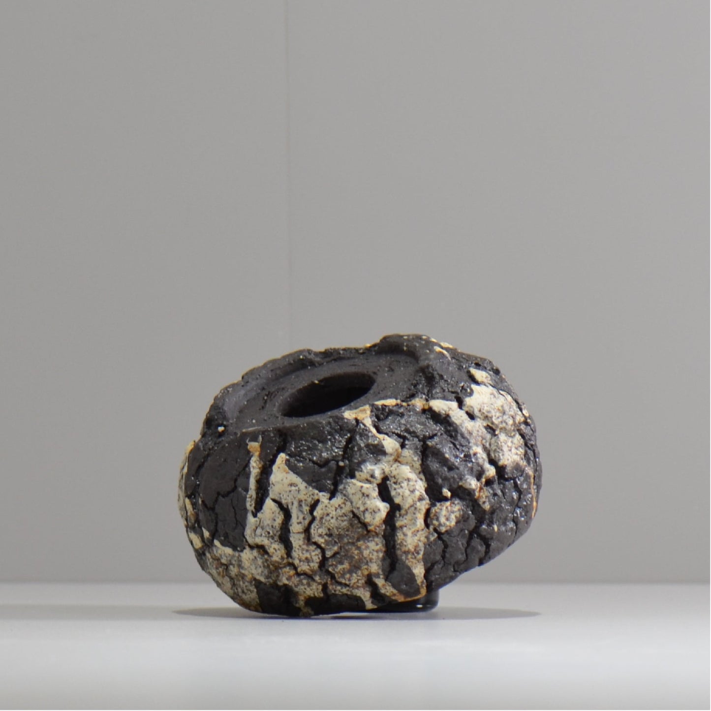 松井邦明 / 枯渇 / mk_ko01_s / 約 9.5cm / 植木鉢