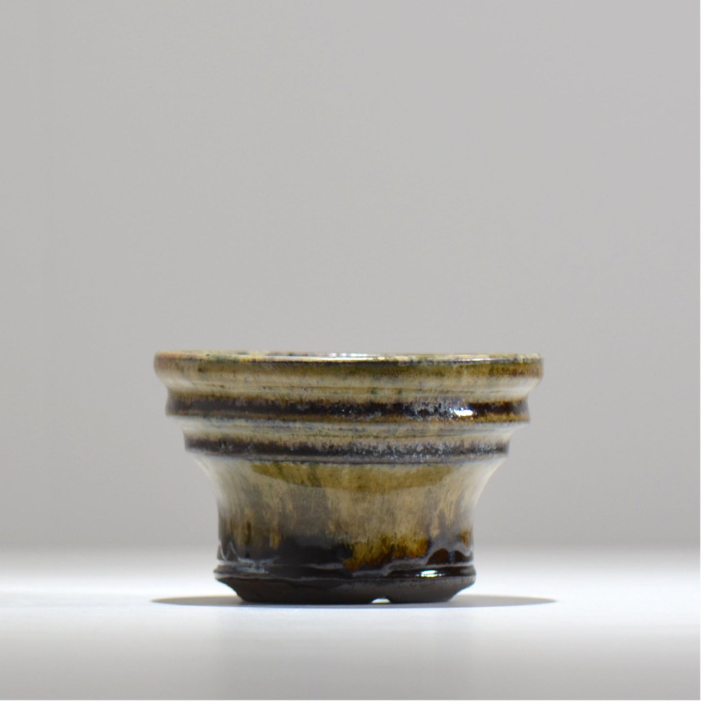 ヒノモトナツミ / 鈍-にび- / hn02_nb02_s / 約φ11.7cm / 植木鉢