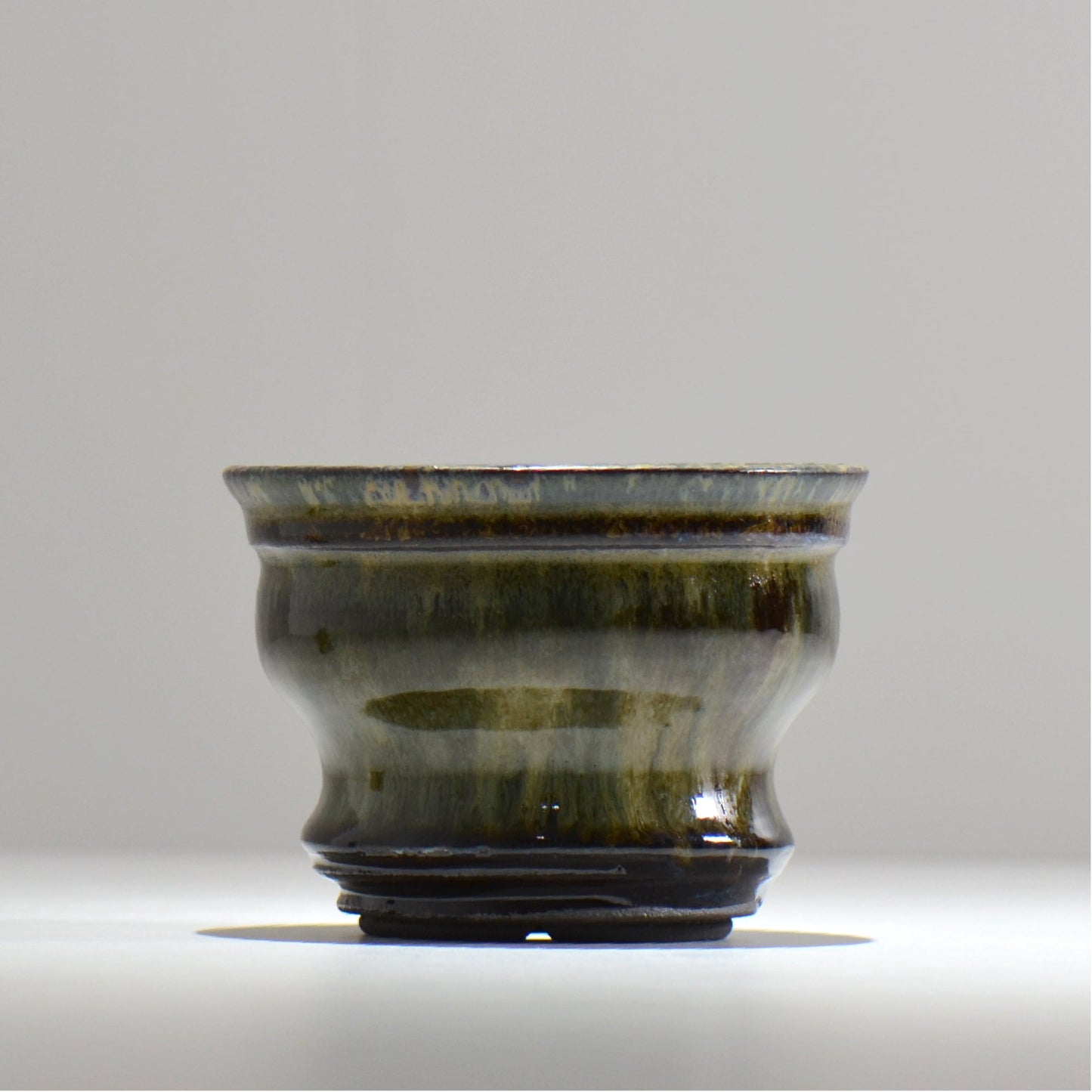 ヒノモトナツミ / 鈍-にび- / hn02_nb09_m / 約φ12.5cm / 植木鉢