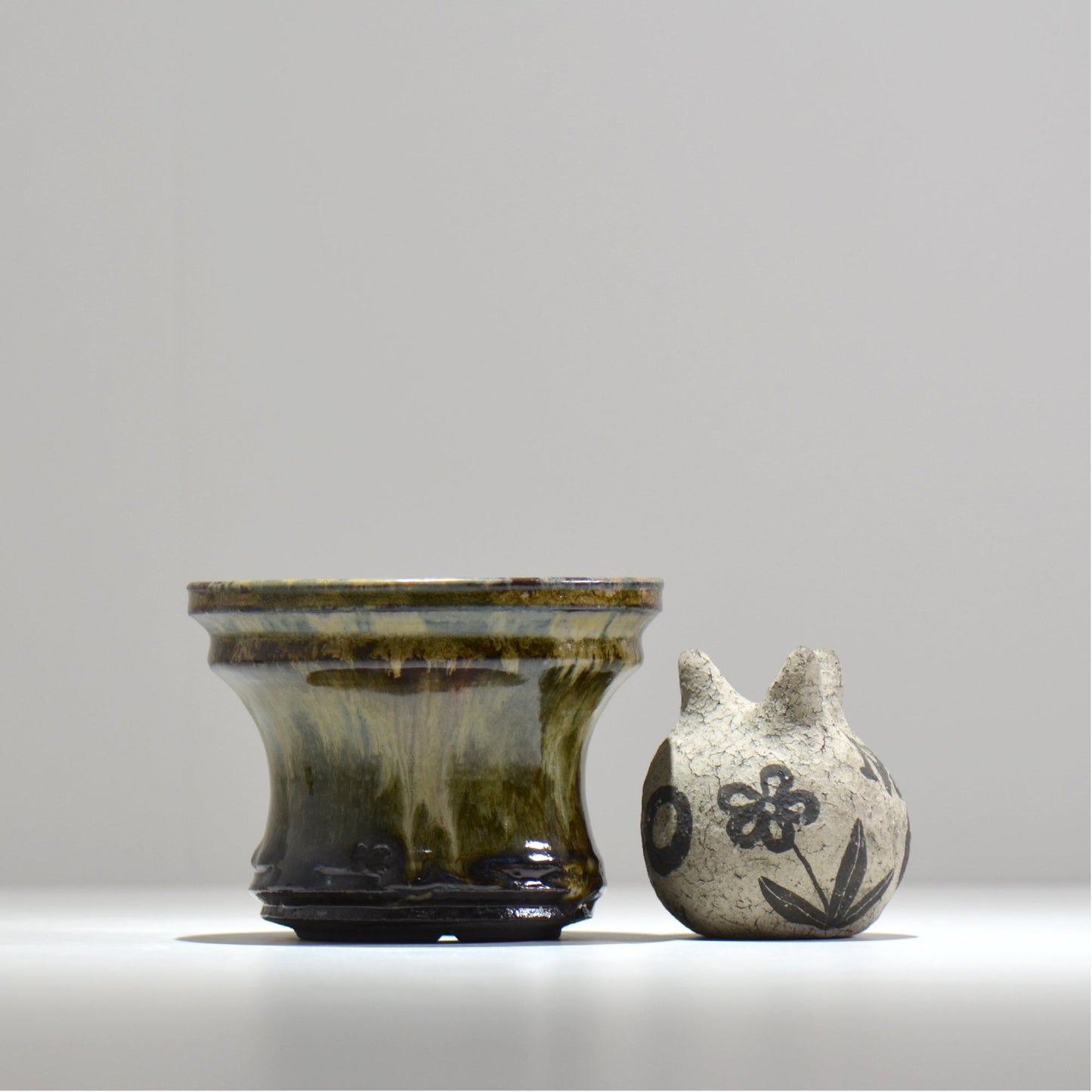 ヒノモトナツミ / 鈍-にび- / hn02_nb15_m / 約φ13.3cm / 植木鉢