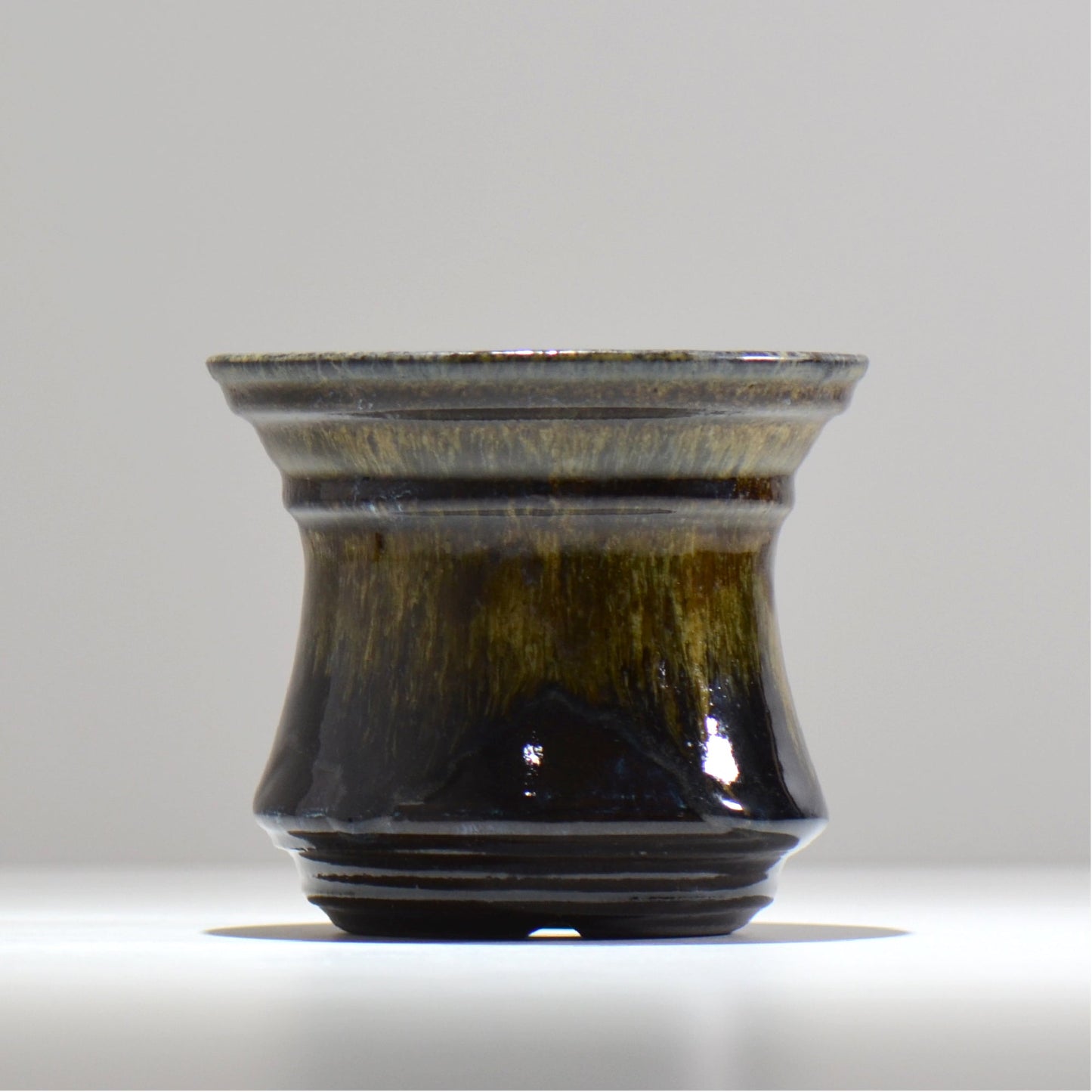 ヒノモトナツミ / 鈍-にび- / hn02_nb19_m/ 約φ13.5cm / 植木鉢