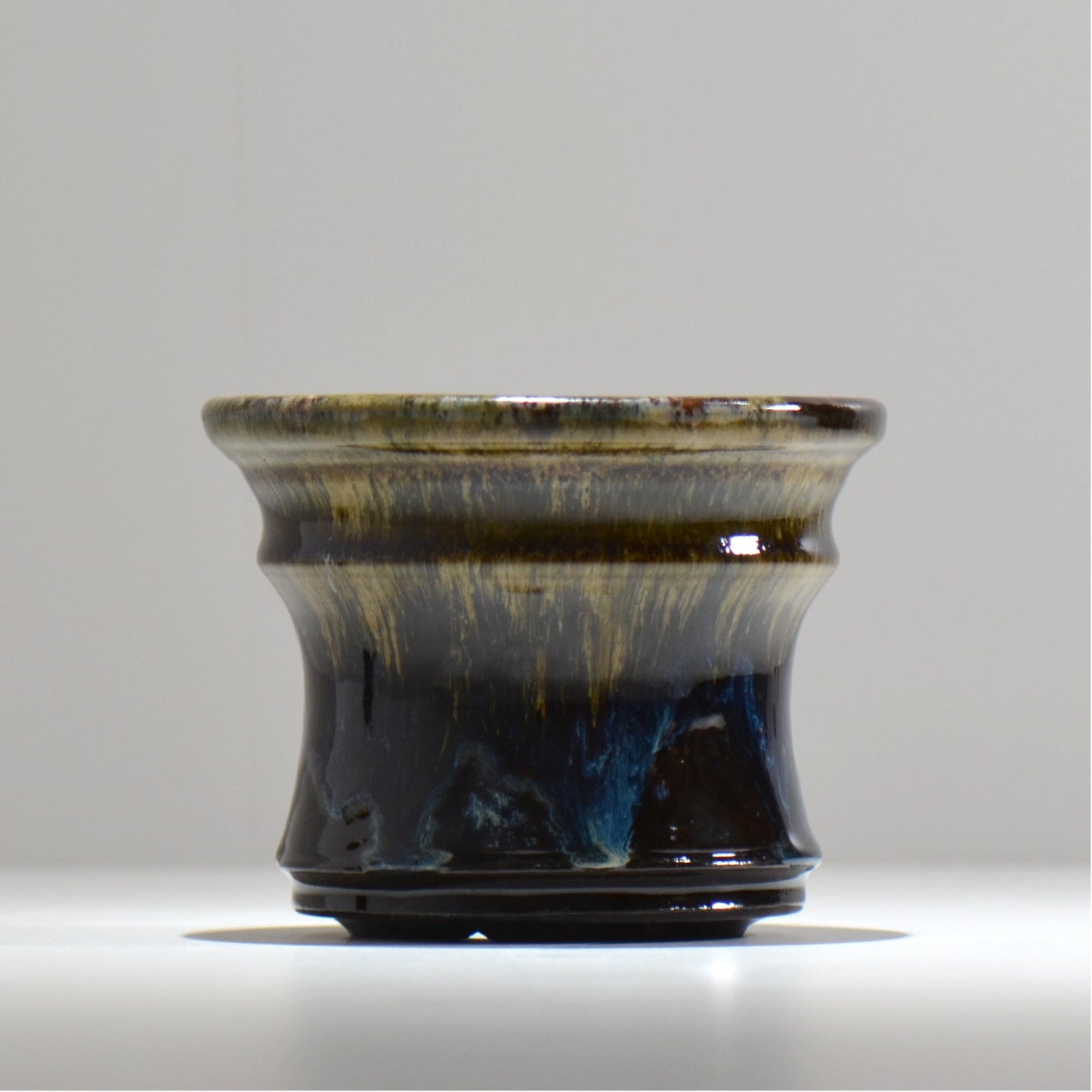 ヒノモトナツミ / 鈍-にび- / hn02_nb22_m / 約φ14.5cm / 植木鉢