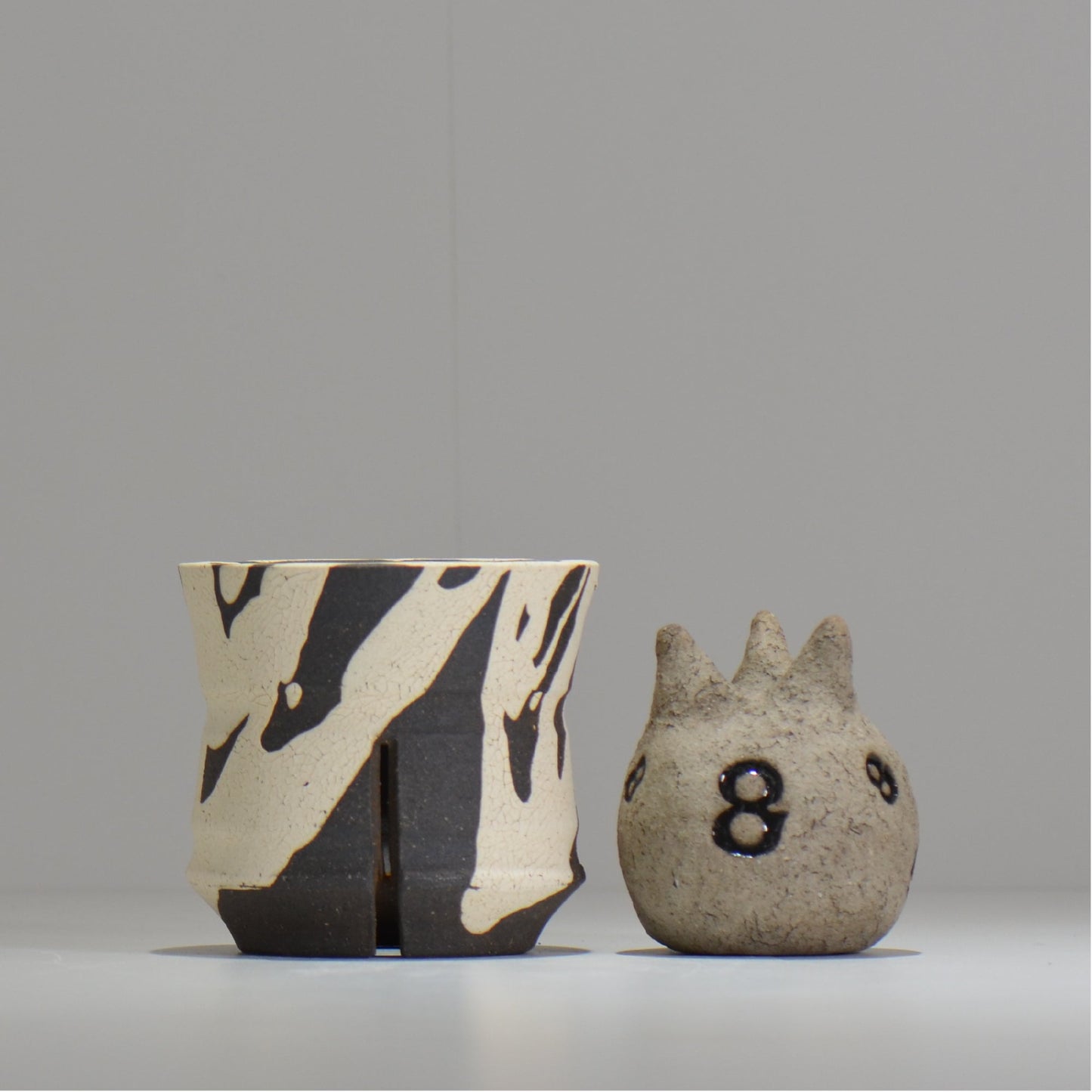 沼野 秀章 / 黒二白 / S  / nh_bw05_s / 約φ10.3cm / 植木鉢