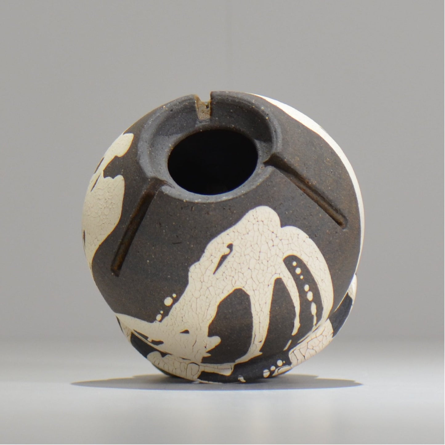 沼野 秀章 / 黒二白 / S / nh_bw06_s / 約φ9.7cm / 植木鉢