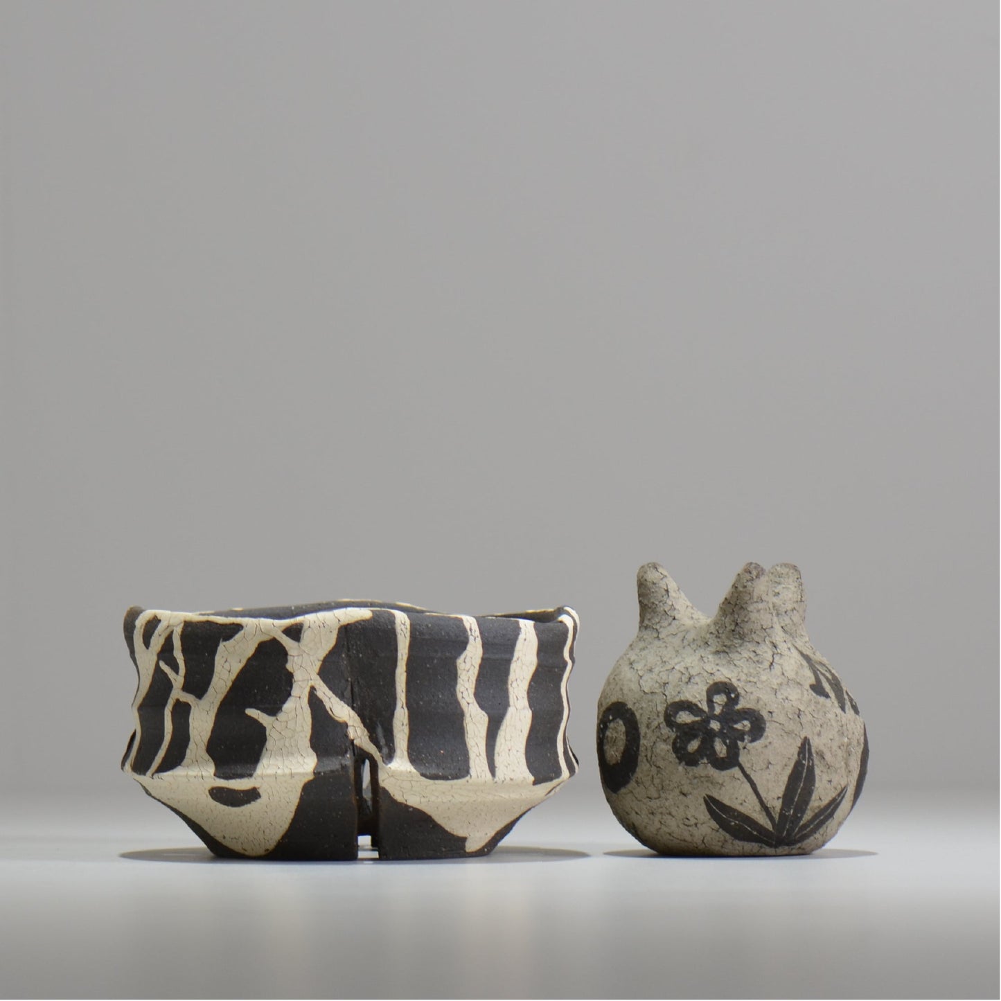 沼野 秀章 / 黒二白 / S  / nh_bw11_m / 約φ12.8cm / 植木鉢