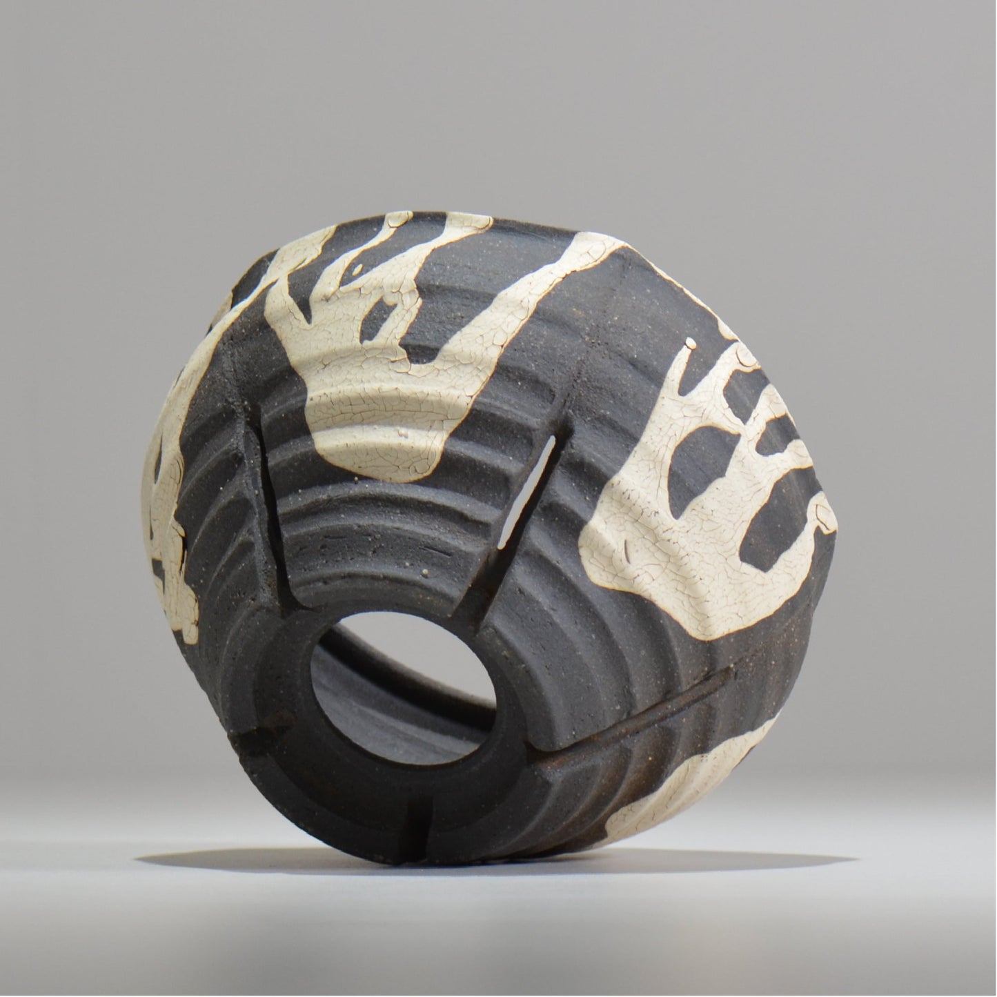 沼野 秀章 / 黒二白 / S / nh_bw16_m/ 約φ15cm / 植木鉢