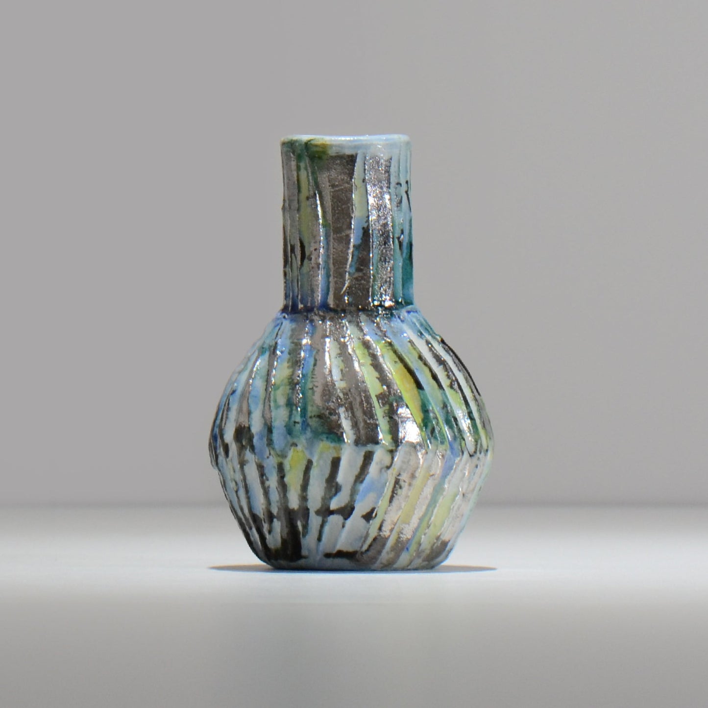 東絵理 / 一輪挿し プラチナ / platinum01_ichi02 / 約φ8.1cm / 花瓶