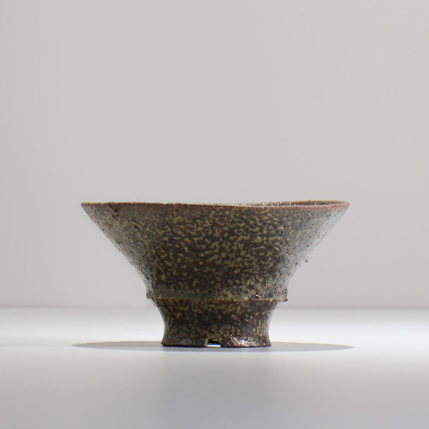 山下太 / ASOBO 錆(さび)/ 27 / 約 φ16cm / 植木鉢