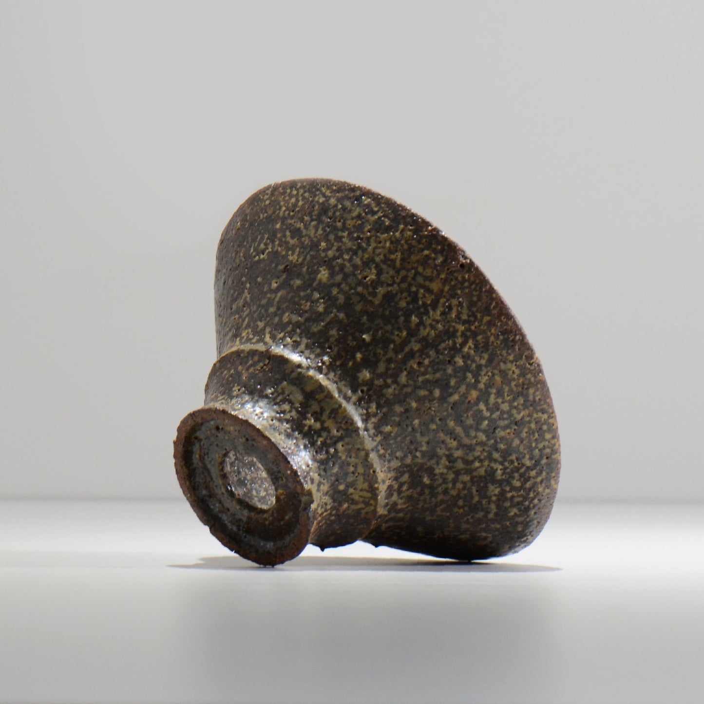 山下太 / ASOBO 錆(さび)/ 27 / 約 φ16cm / 植木鉢