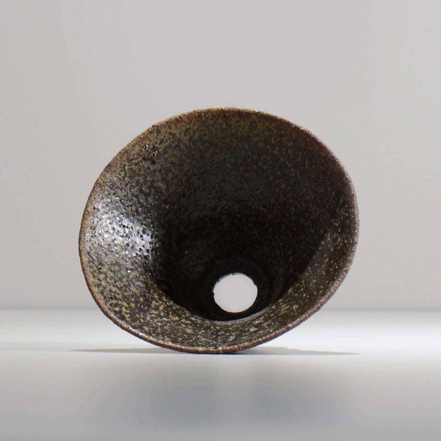 山下太 / ASOBO 錆(さび)/ 27 / 約 φ16cm / 植木鉢