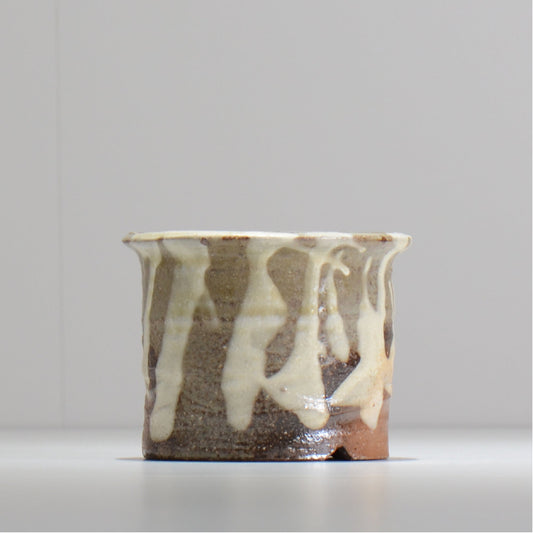 須釜 優子 / 伊賀白がけ 鉢 / su03_01_s / 約 φ11cm / 植木鉢