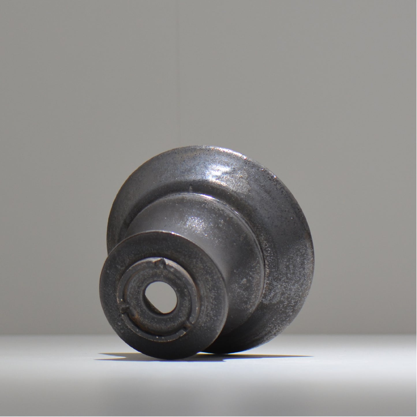 YATAGARASU / No.8 Type A 001 / L / 約 φ14.7cm / 植木鉢