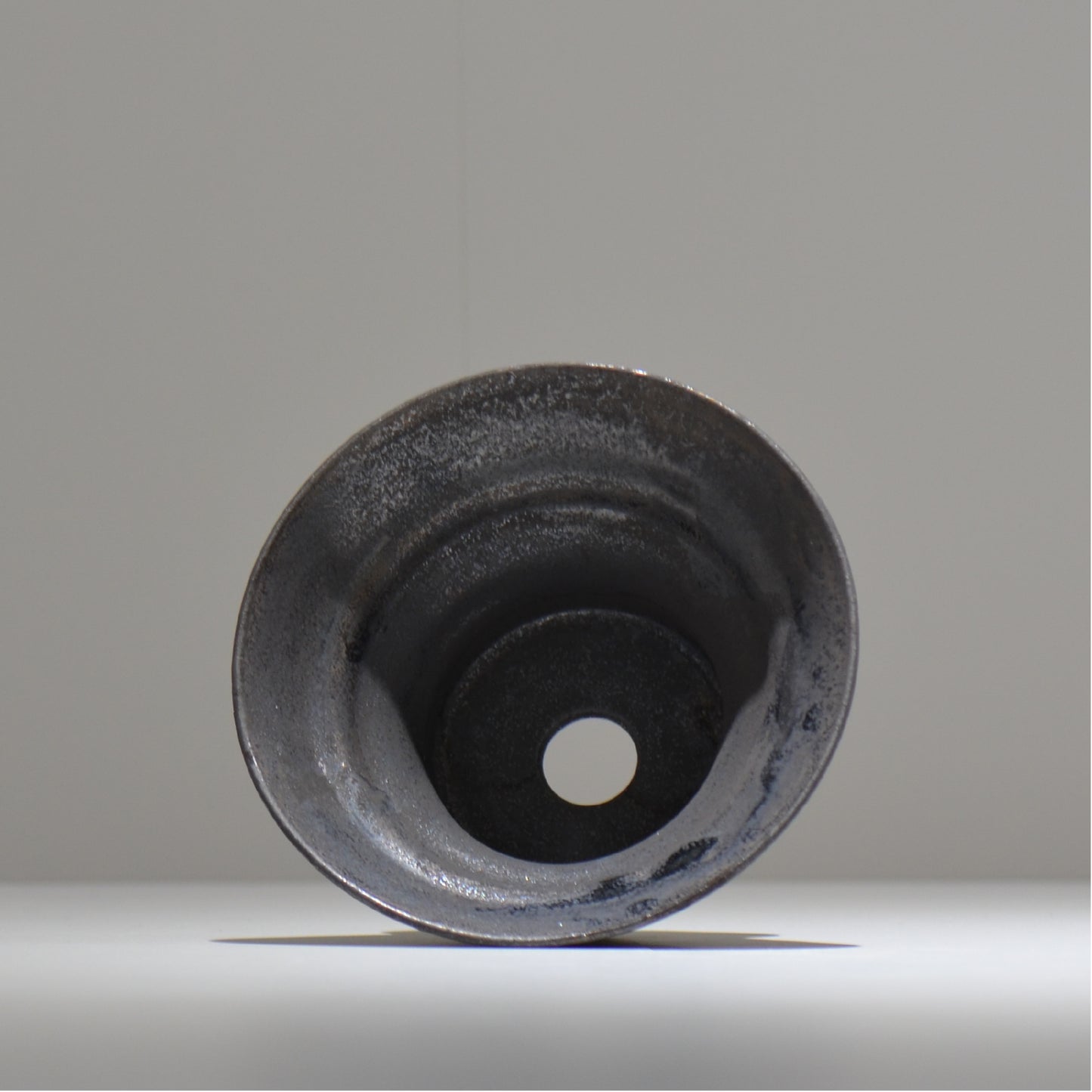 YATAGARASU / No.8 Type A 002 / L / 約 φ15.5cm / 植木鉢
