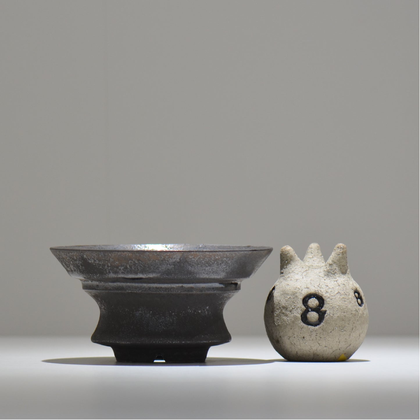 YATAGARASU / No.8 Type A 002 / L / 約 φ15.5cm / 植木鉢