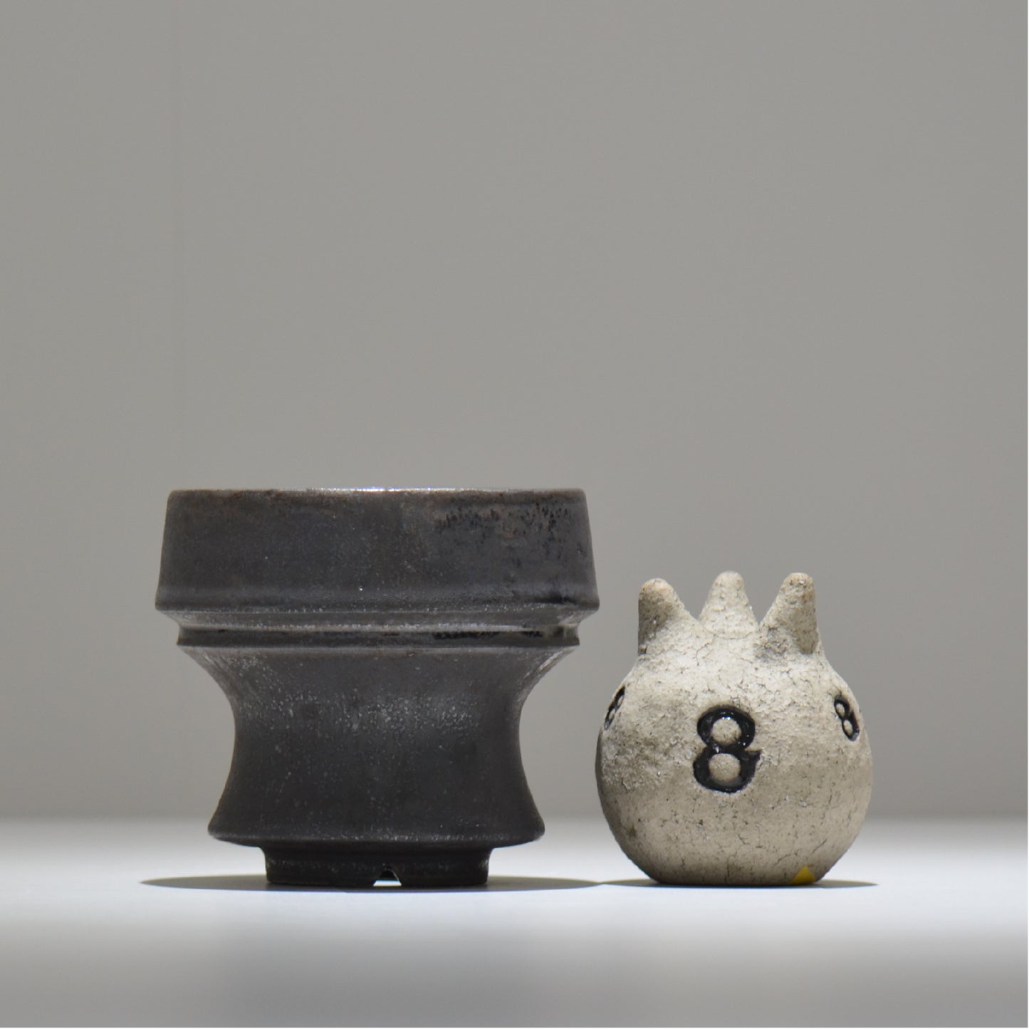 YATAGARASU / No.8 Type A 003/ L / 約 φ11cm / 植木鉢