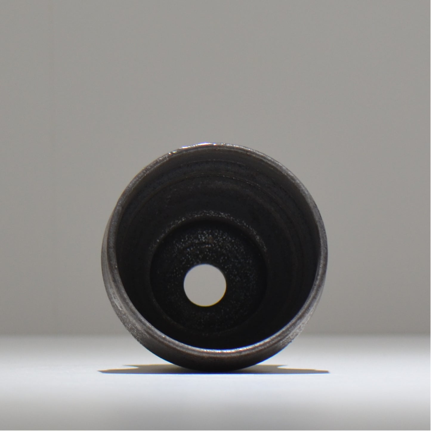 YATAGARASU / No.8 Type A 003/ M / 約 φ9.3cm / 植木鉢
