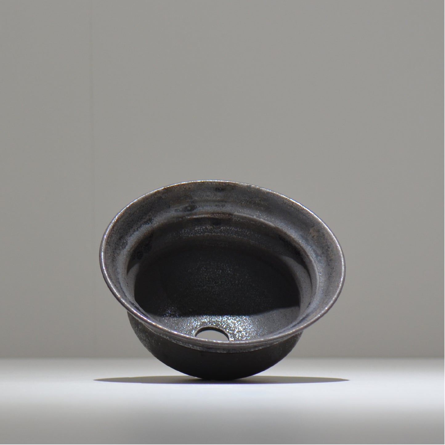 YATAGARASU / No.8 Type A 004 / L / 約 φ15.5cm / 植木鉢