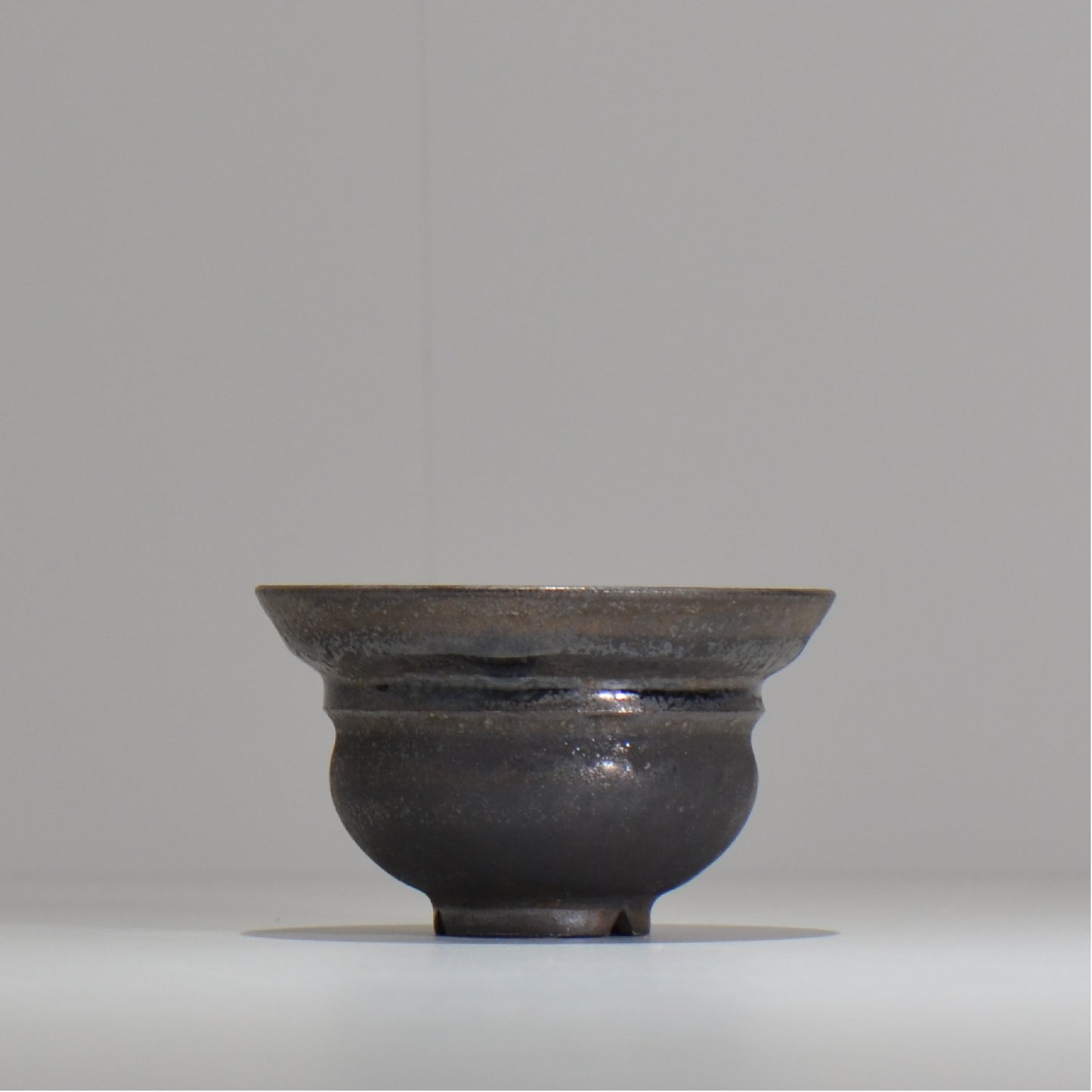 YATAGARASU / No.8 Type A 004 / S / 約 φ9.5cm / 植木鉢