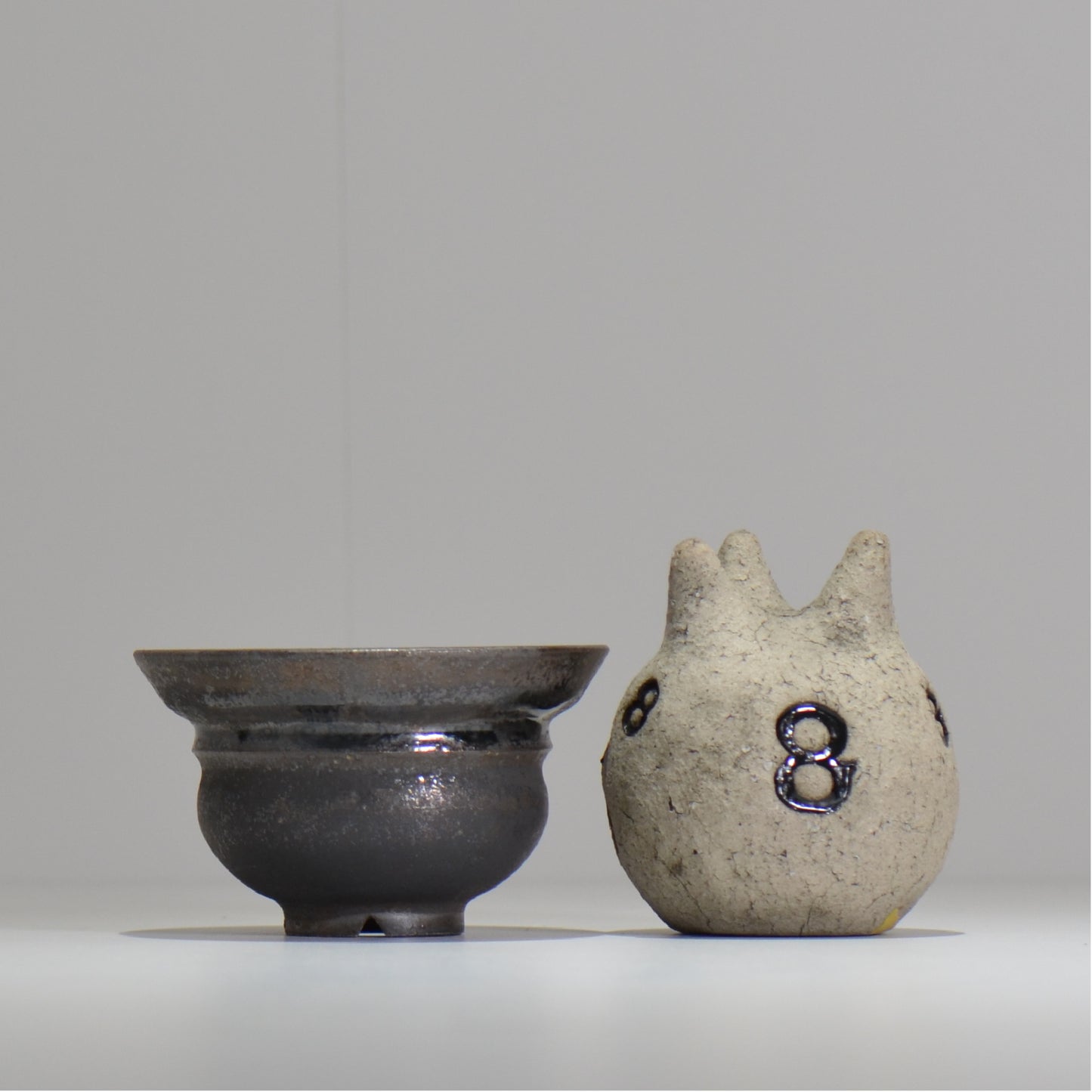 YATAGARASU / No.8 Type A 004 / S / 約 φ9.5cm / 植木鉢