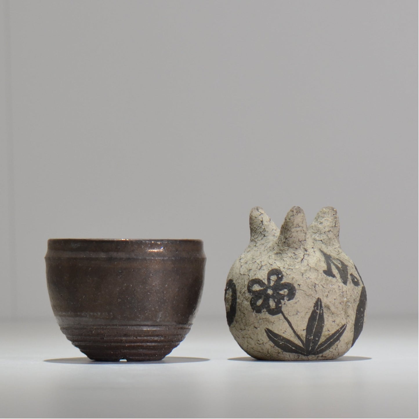 HACHILABO / UNIQUE POT 04/ S / 約 φ8.5cm / 植木鉢