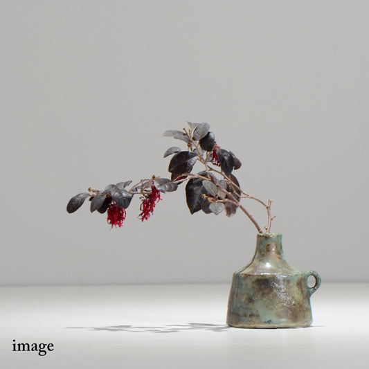 ヒノモトナツミ / 縁-ふち- /cone_ichi01_xs_/ 口径約 φ0.9cm / 一輪挿し