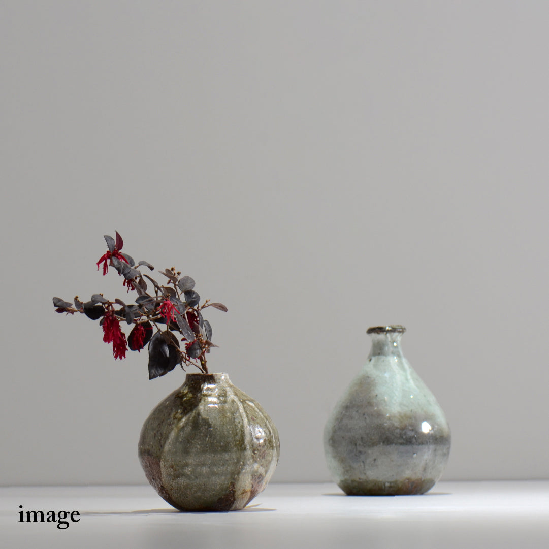 須釜 優子 / 伊賀白炭 一輪挿し / su03_ichi01_s  / 口径約 φ2.1cm / 花瓶