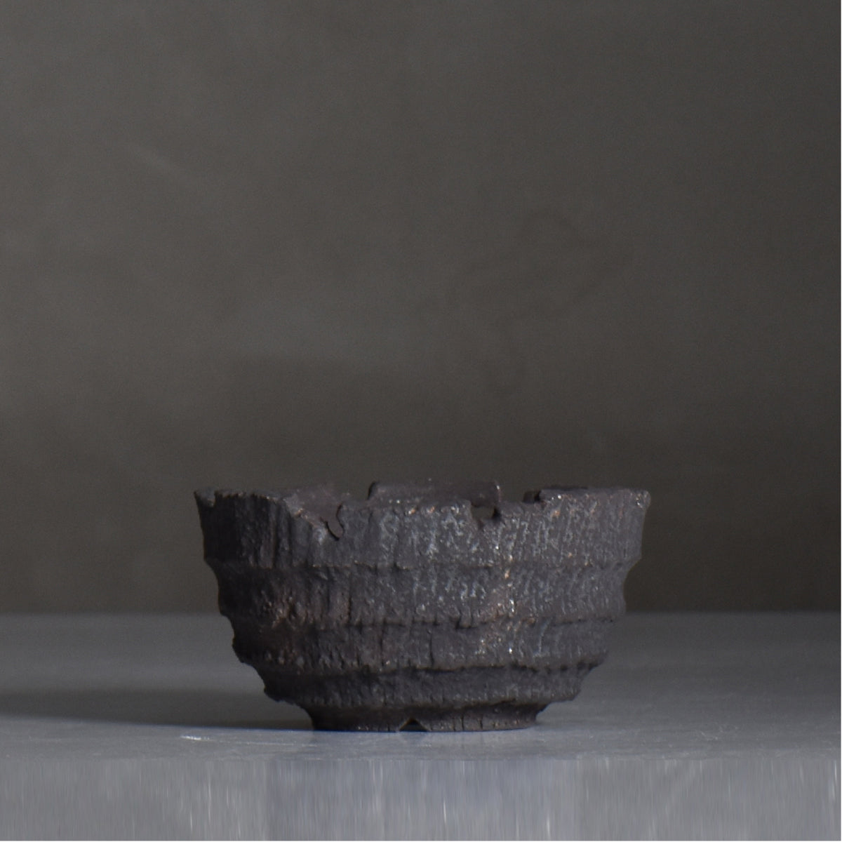 菊地元野 / AVOCADO BORDER ブラック 04/S/ 約φ10cm / 植木鉢