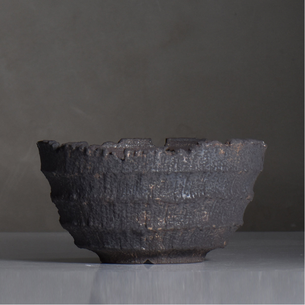 菊地元野 / AVOCADO BORDER  ブラック 04/XL/ 約φ19cm / 植木鉢