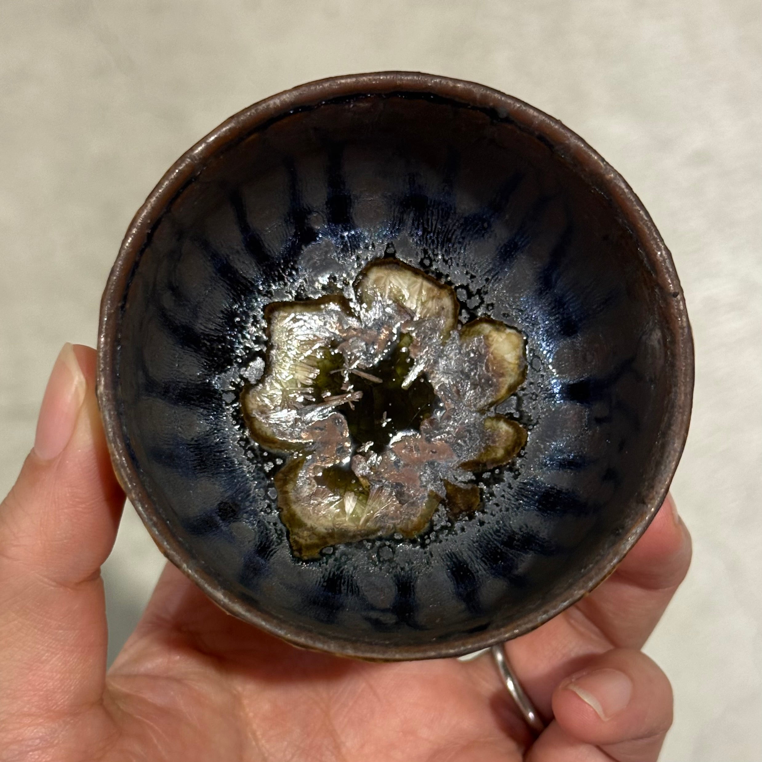 陶房Kibi / 錆墨ぐい呑み / tk_01/ 酒器 / お正月に /お祝い – ハチラボ