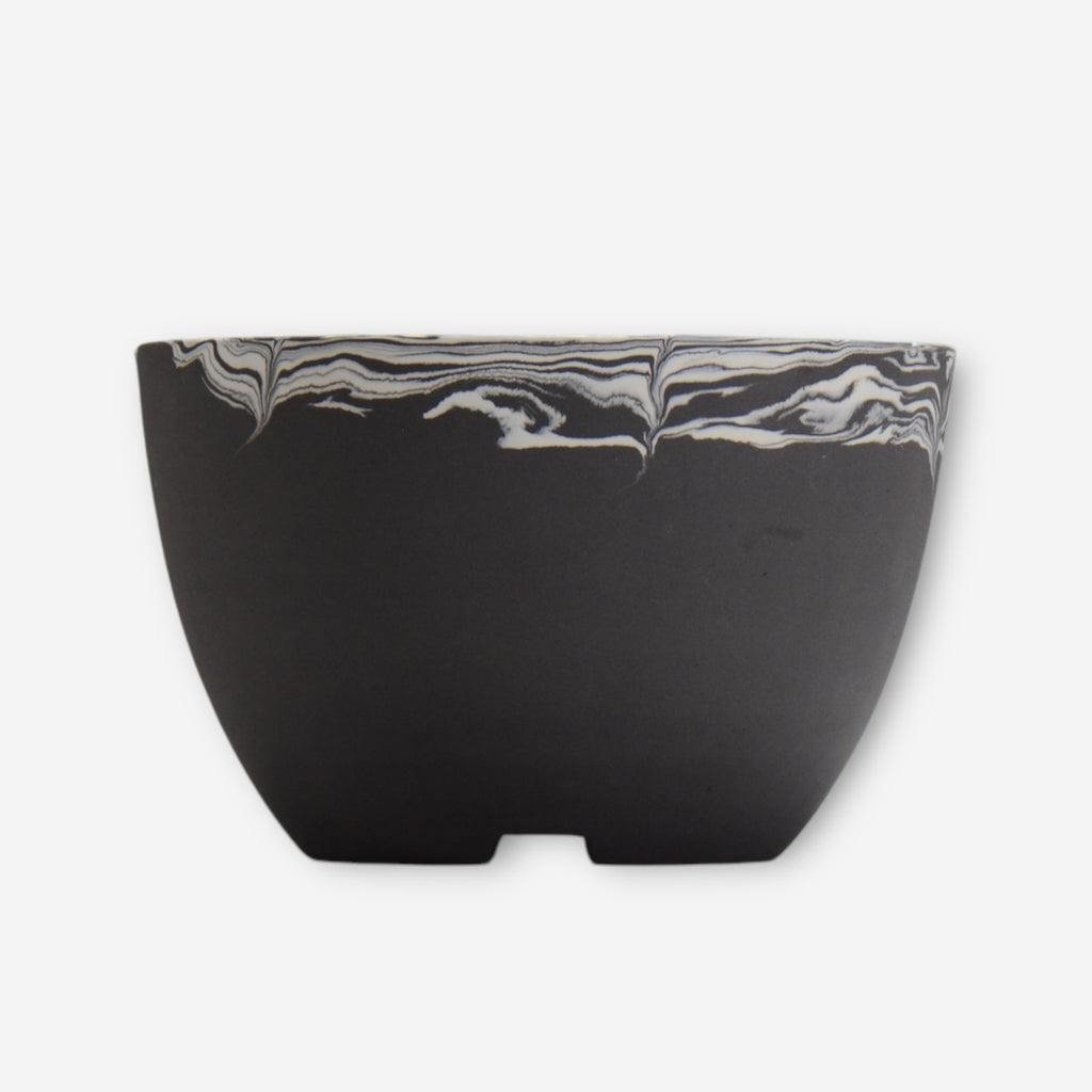 21.山本真郎 / 黒仙  / kokusen_01_big  / 大鉢 / 約 φ21cm / 植木鉢